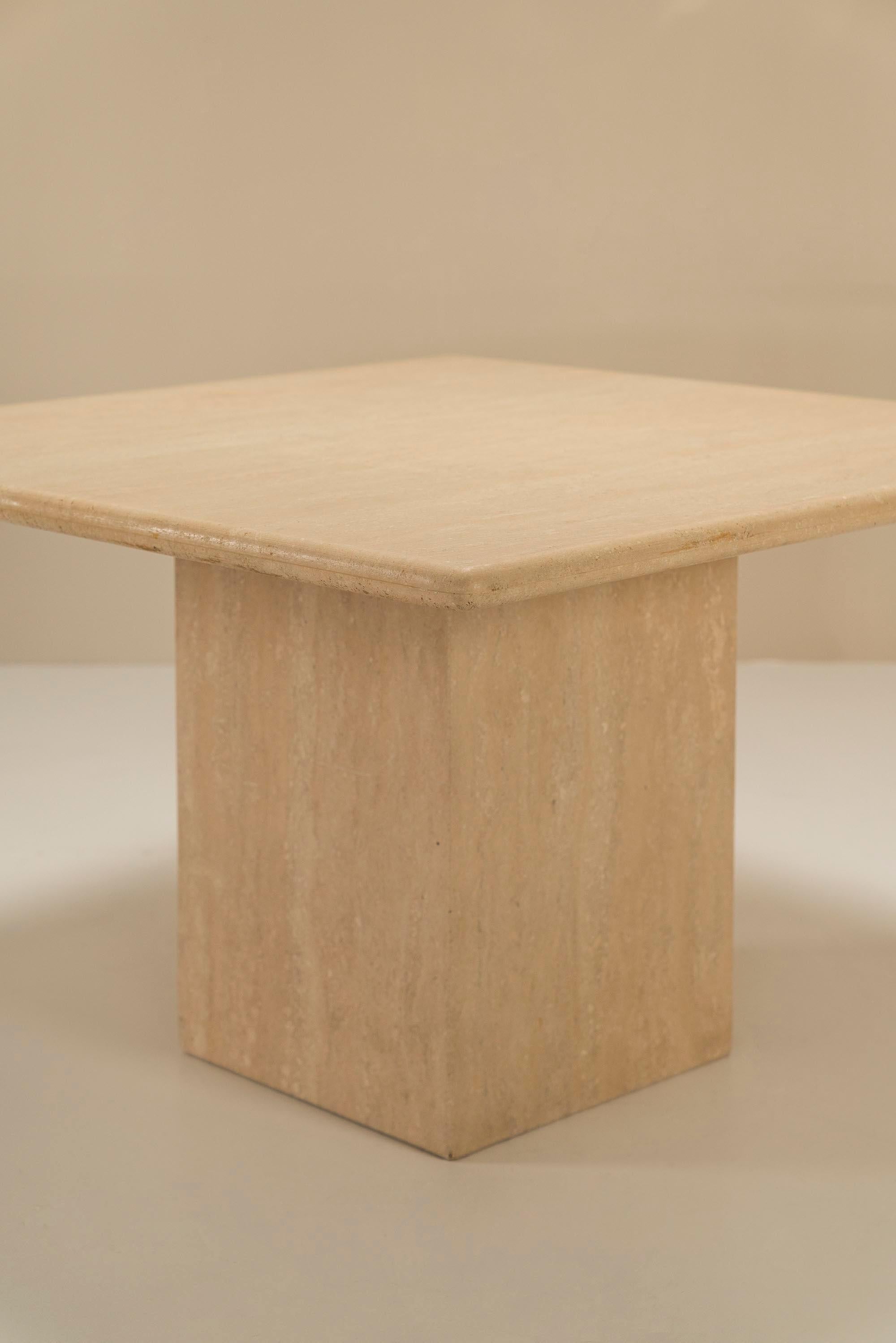 Travertine Dining Table, Italy, 1970s In Good Condition For Sale In Hellouw, NL