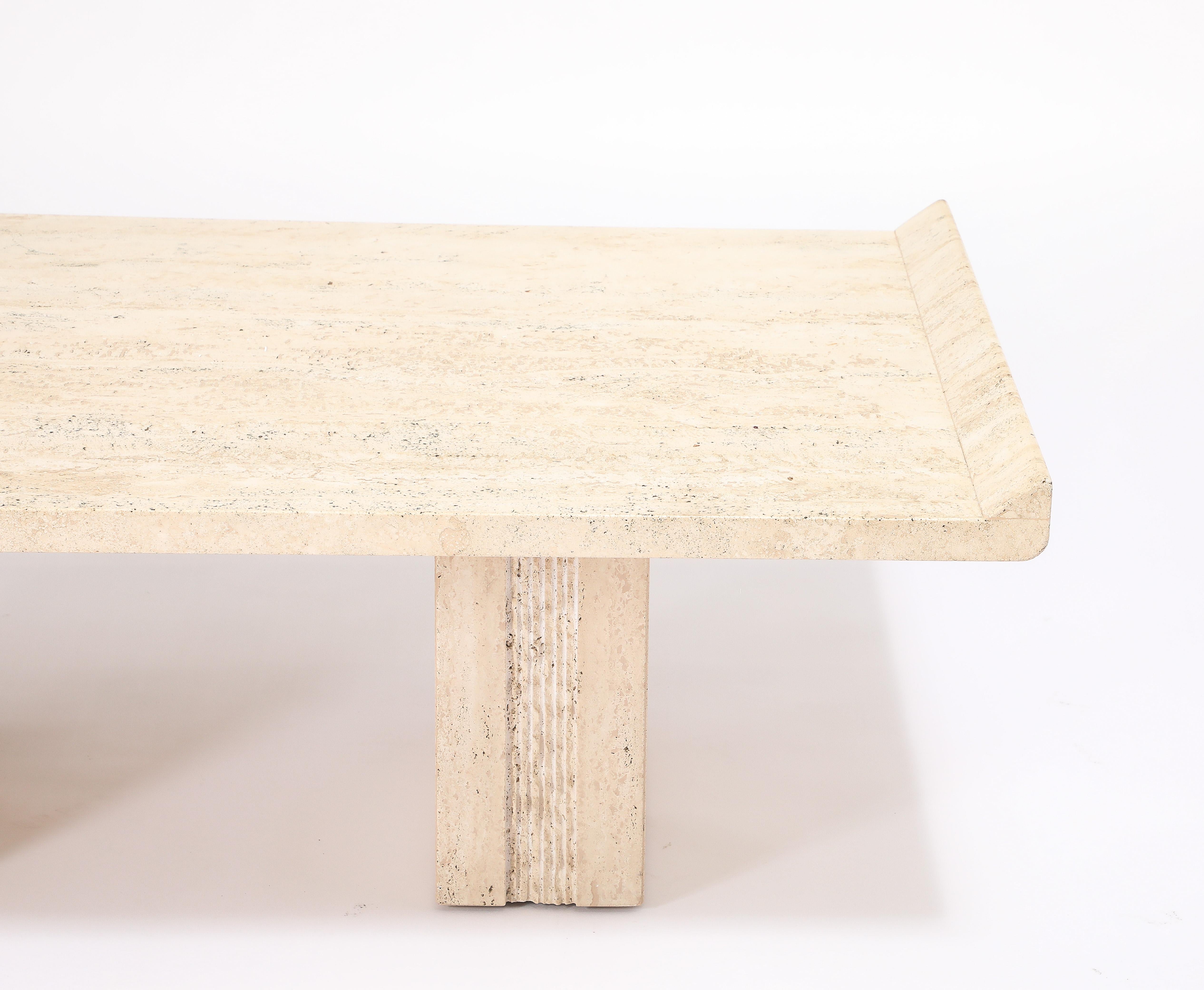 Mid-Century Modern Table basse à double piédestal en travertin, France, années 1980 en vente
