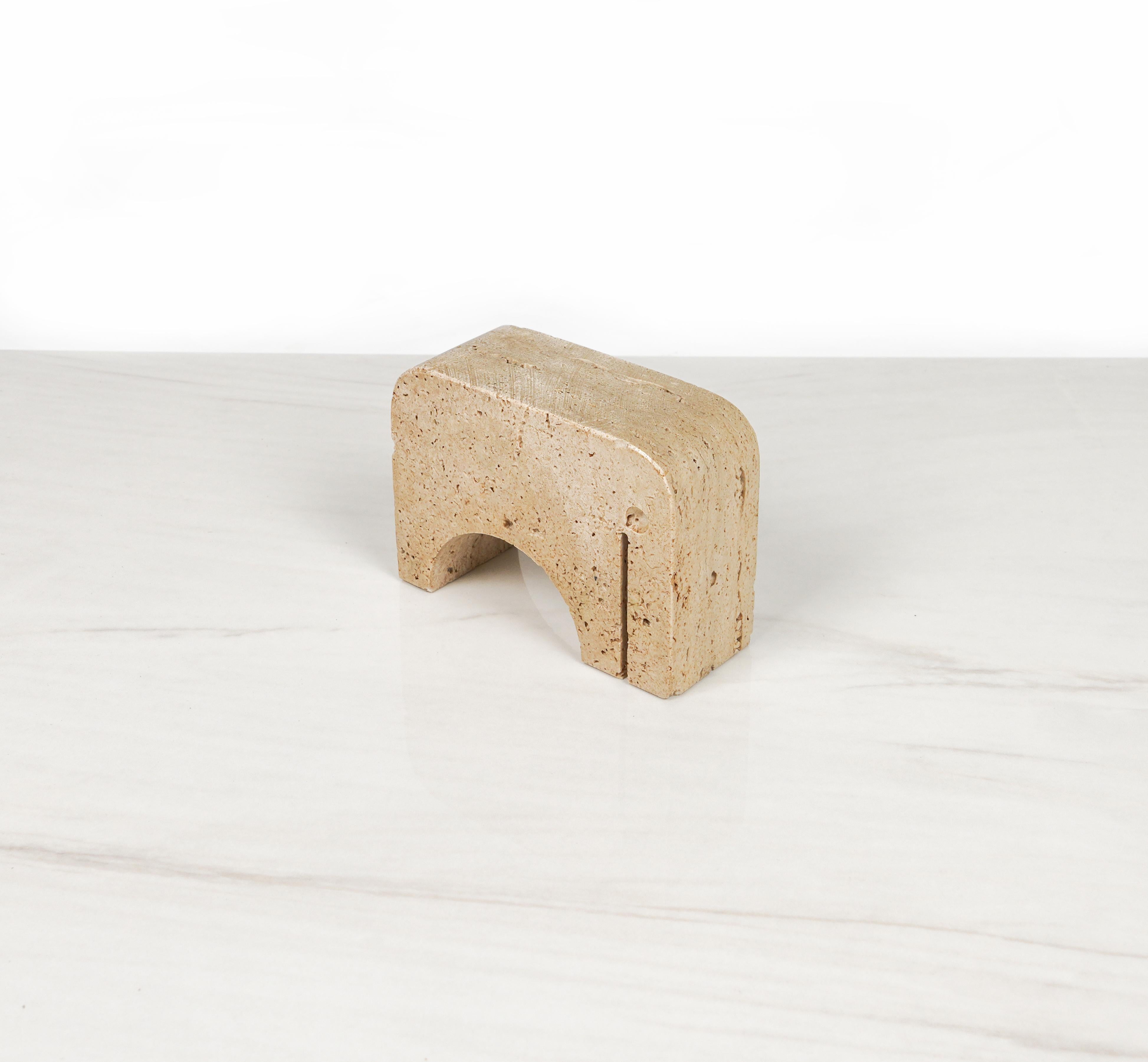 Travertine Elephant Sculpture / Bookend by Fratelli Mannelli, Italy 1970s In Good Condition For Sale In Rome, IT