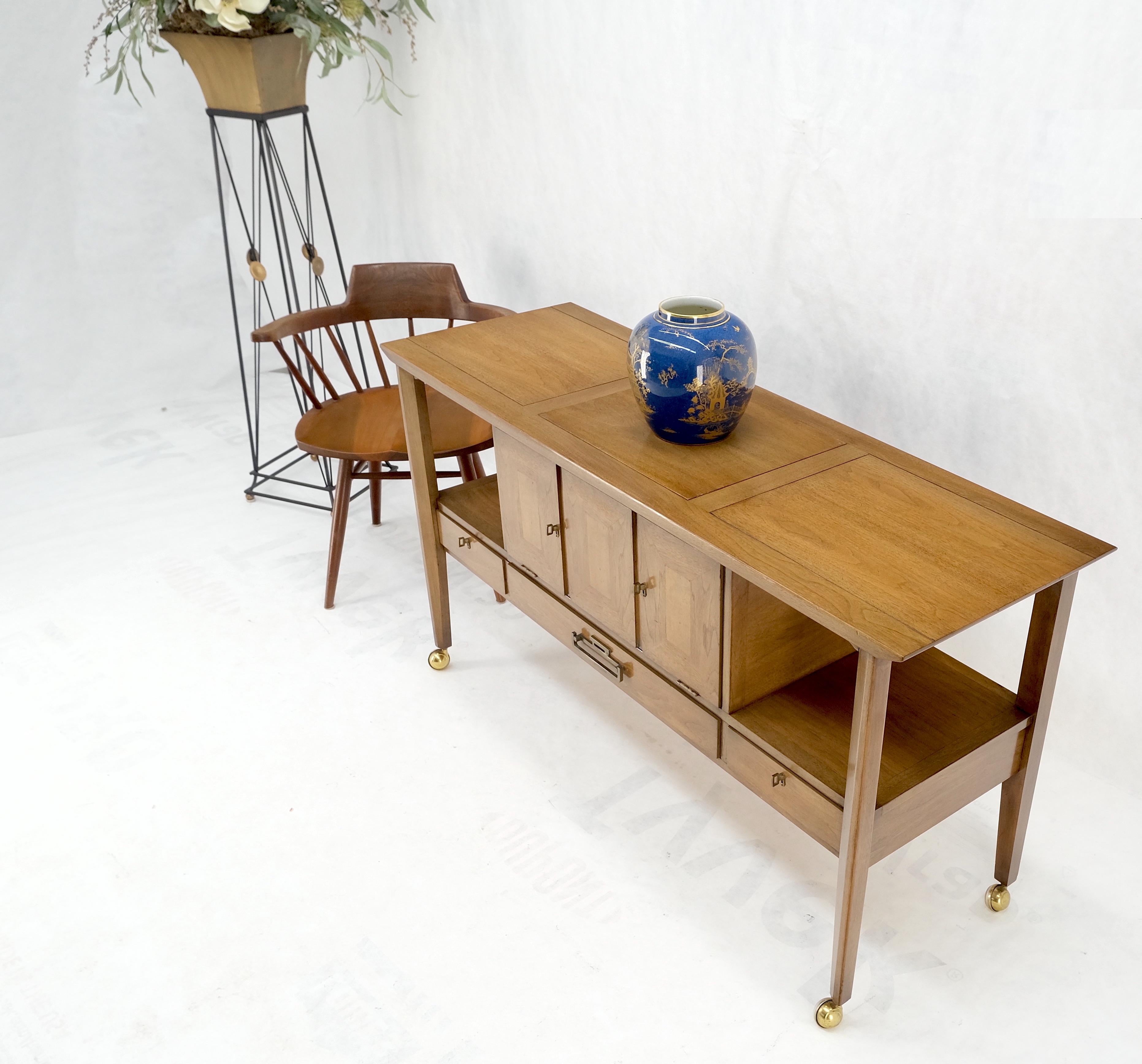 Travertin Flip Top Einsatz Drop Front Tür 3 Schubladen Server Credenza Konsole (Moderne der Mitte des Jahrhunderts) im Angebot