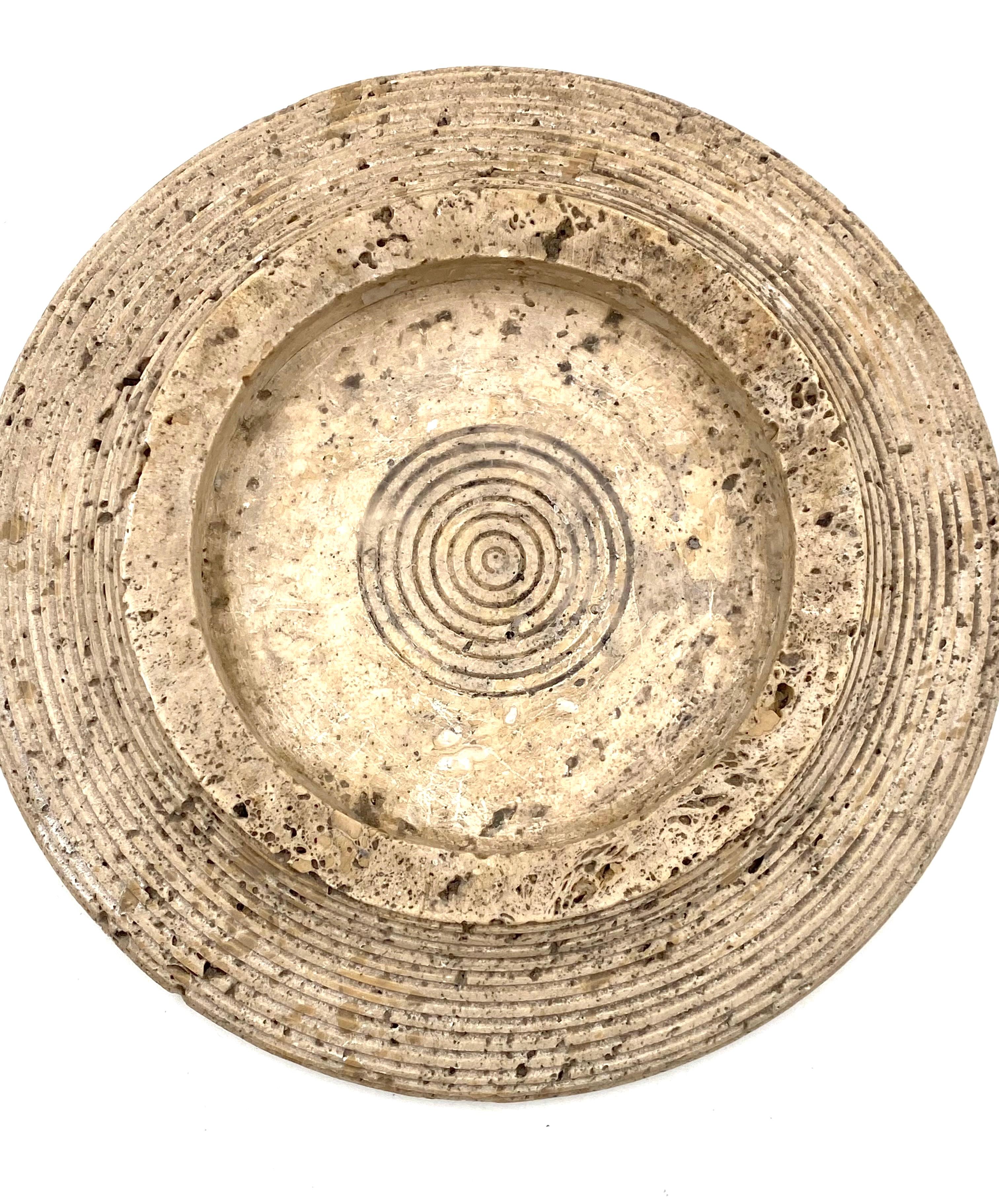 Vide poche / cenicero acanalado de travertino, Cerri Nestore, Italia, 1970 en venta 7