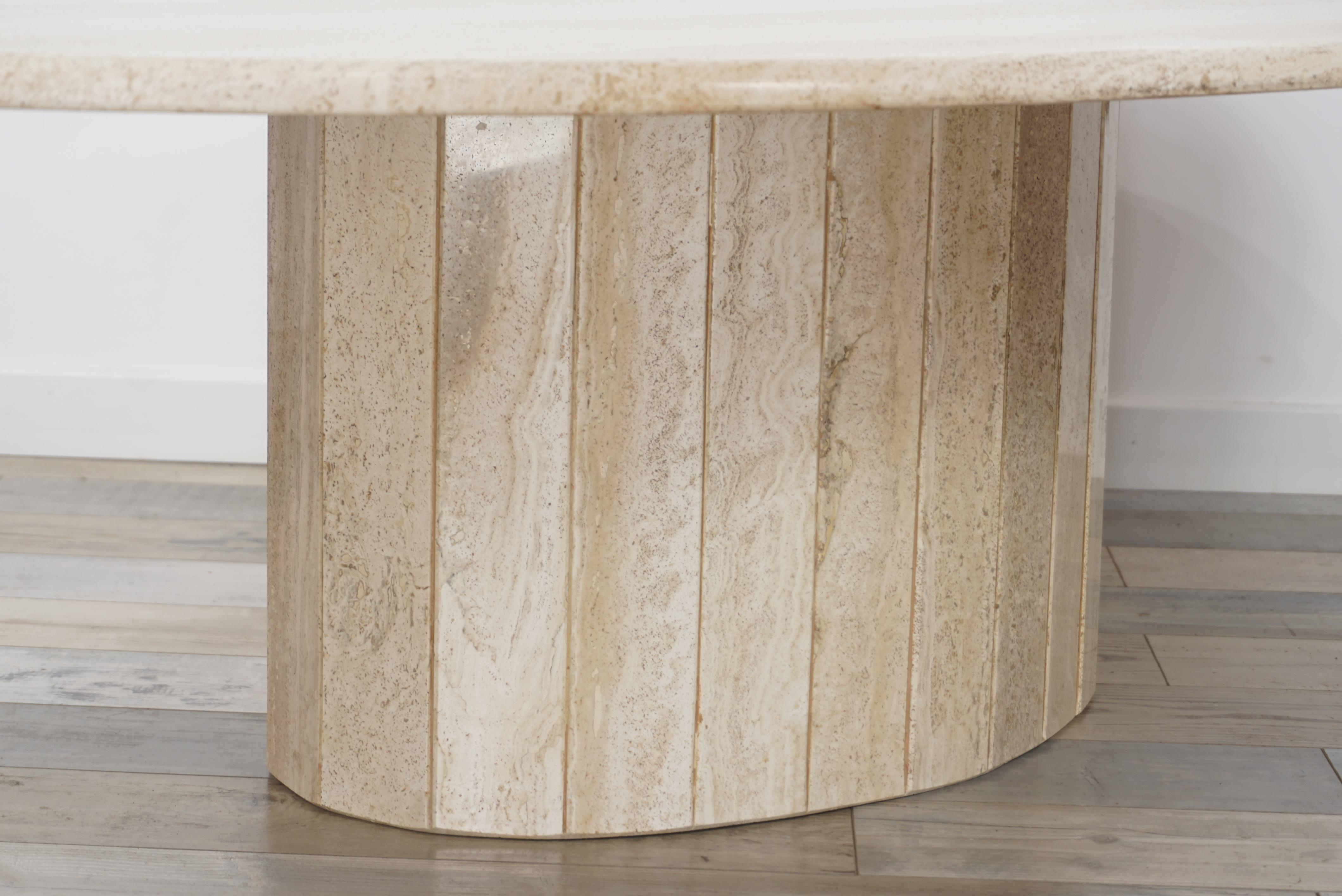 Travertine Italian Design Elliptical Coffee Table Hollywood Regency Style In Excellent Condition In Tourcoing, FR