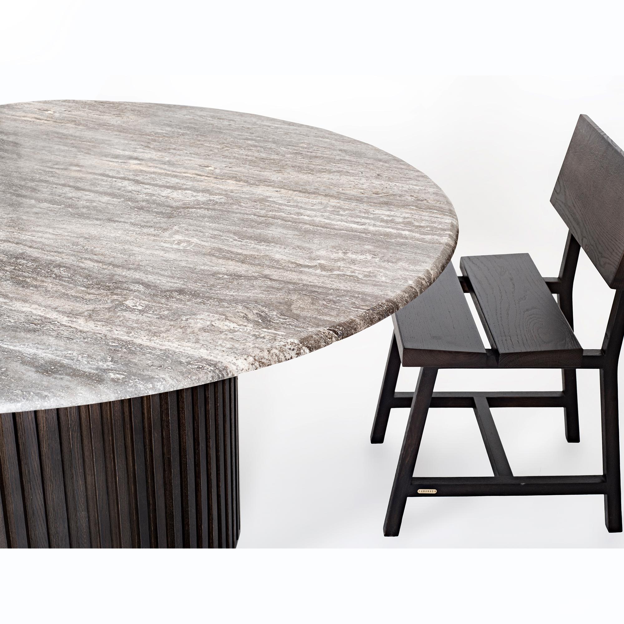 Modern Travertine Large Round Table – DOCIA For Sale