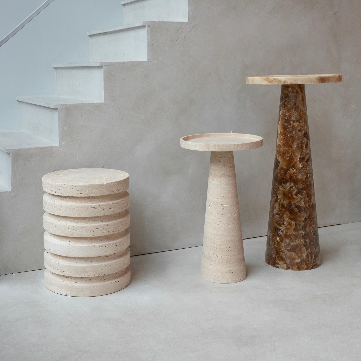 Travertine Layer Stool - Side Table im Zustand „Neu“ im Angebot in Eindhoven, NB