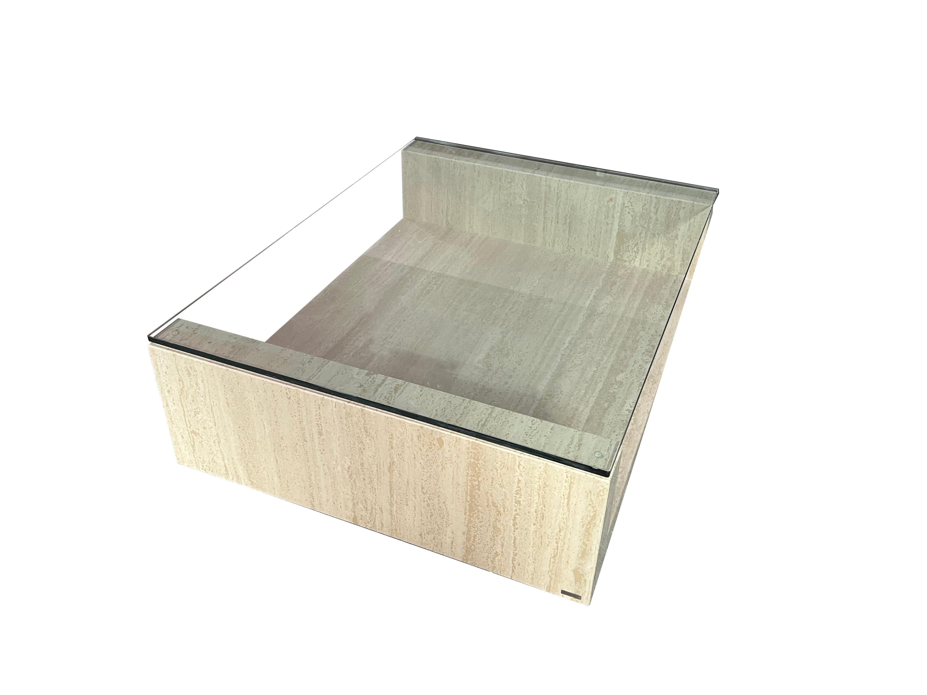 Travertine Marble AMIA Table Contemporary Design Made in Spain Meddel in Stock In Distressed Condition For Sale In VALVERDE DEL MAJANO, CL