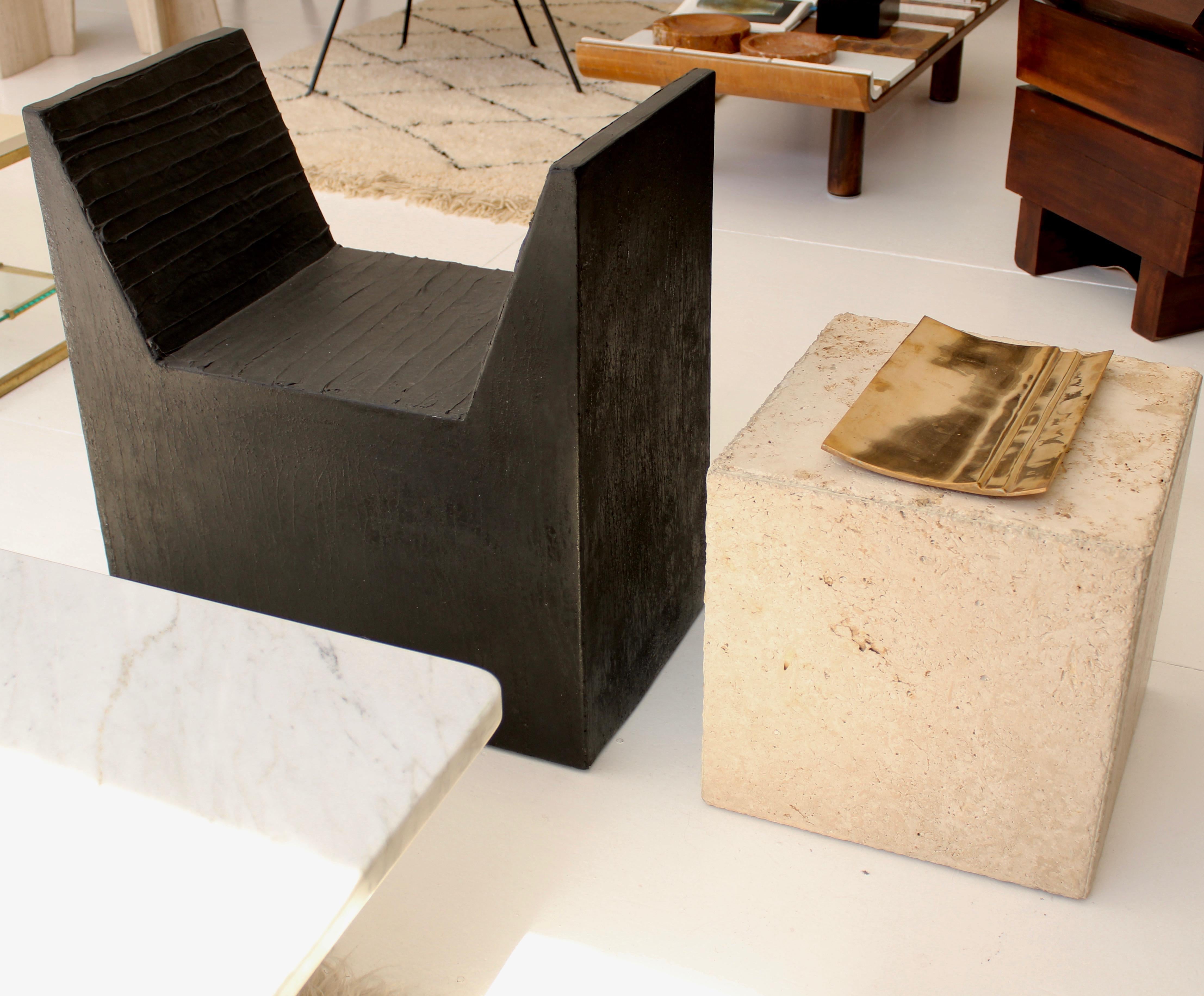 Table d'appoint ou pavillon de design en forme de cube en marbre travertin  en vente 2