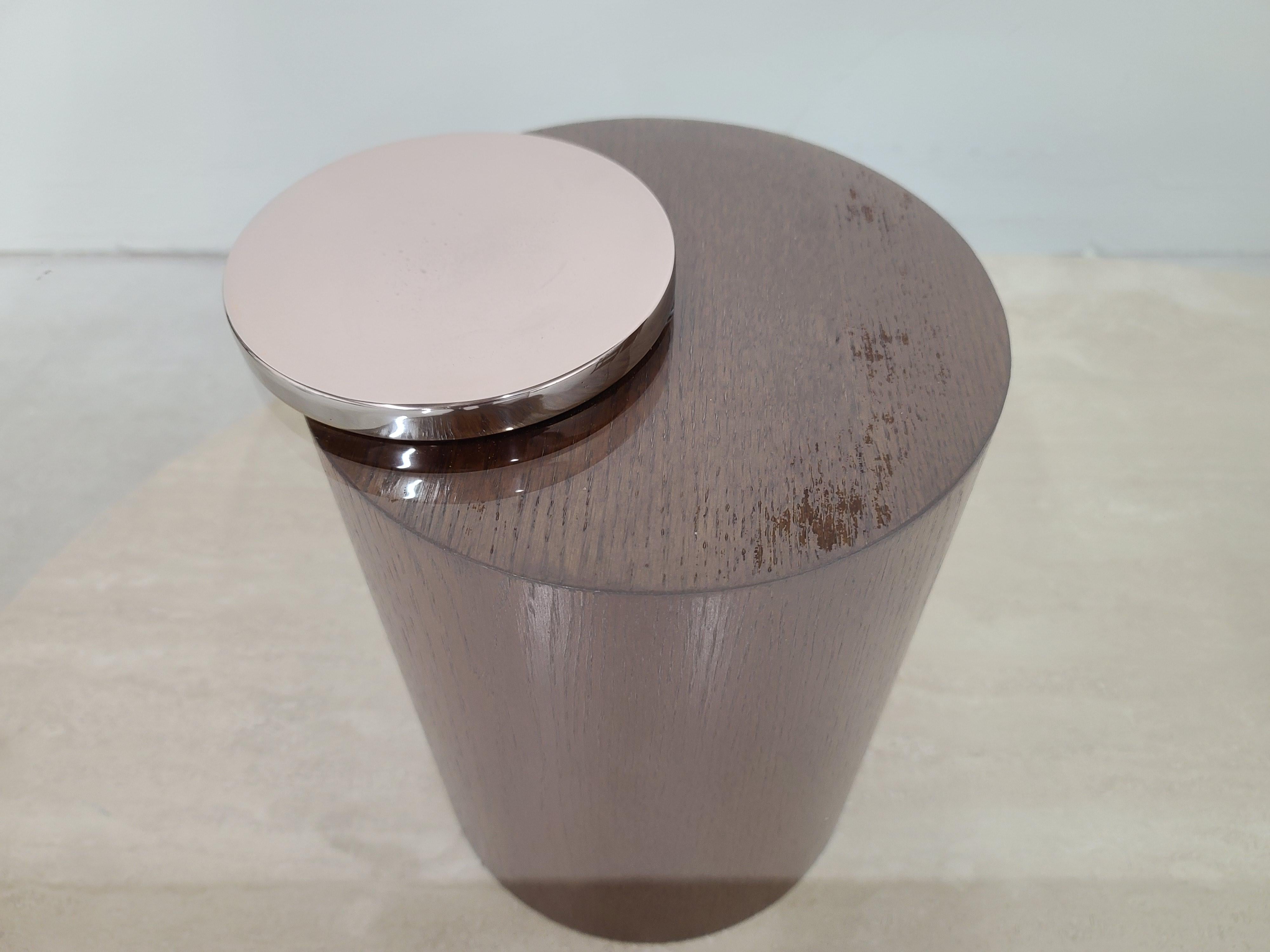 Mesa de centro giratoria de mármol travertino y cristal by Lion in Frost finales del siglo XX en venta
