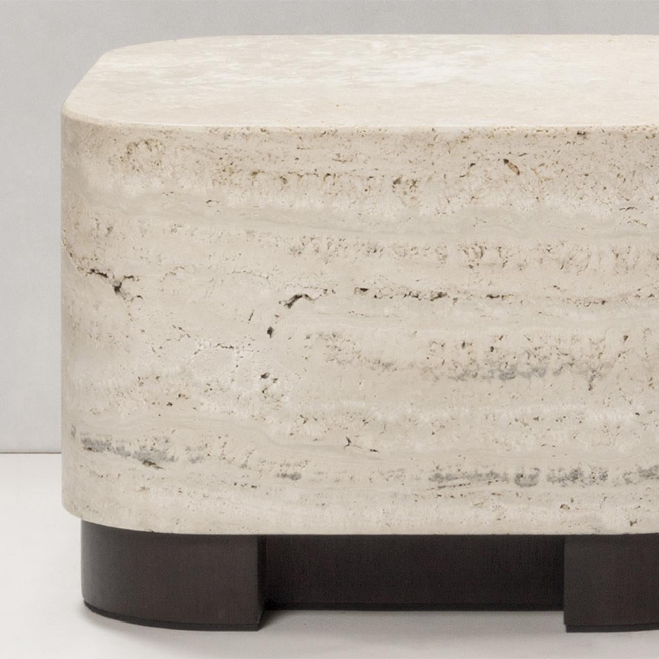 Travertine Medium Side Table In New Condition For Sale In Paris, FR