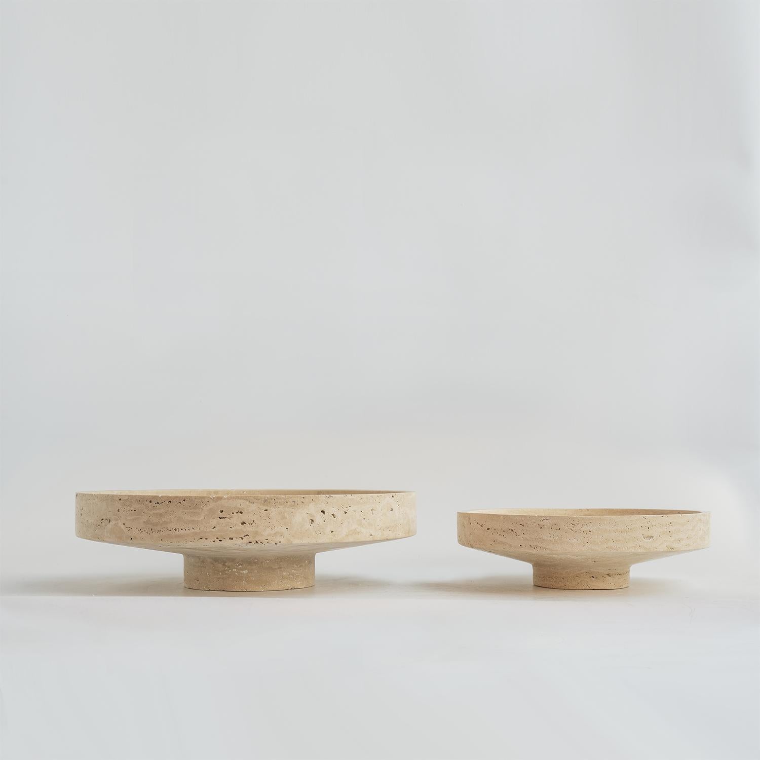 Travertine Narrow Bowl XL In New Condition For Sale In Eindhoven, NB