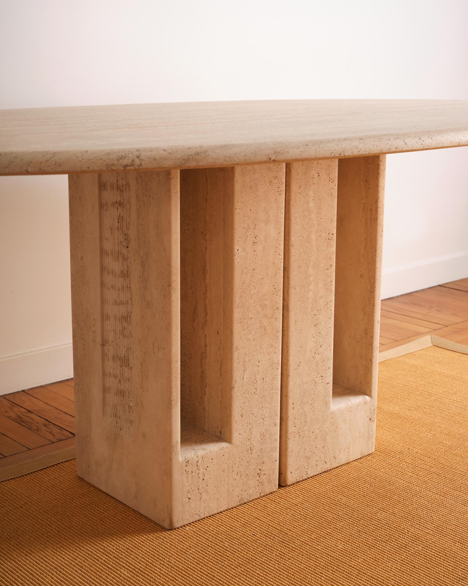 Travertine oblong table - Berraldacci In Good Condition For Sale In Paris, FR