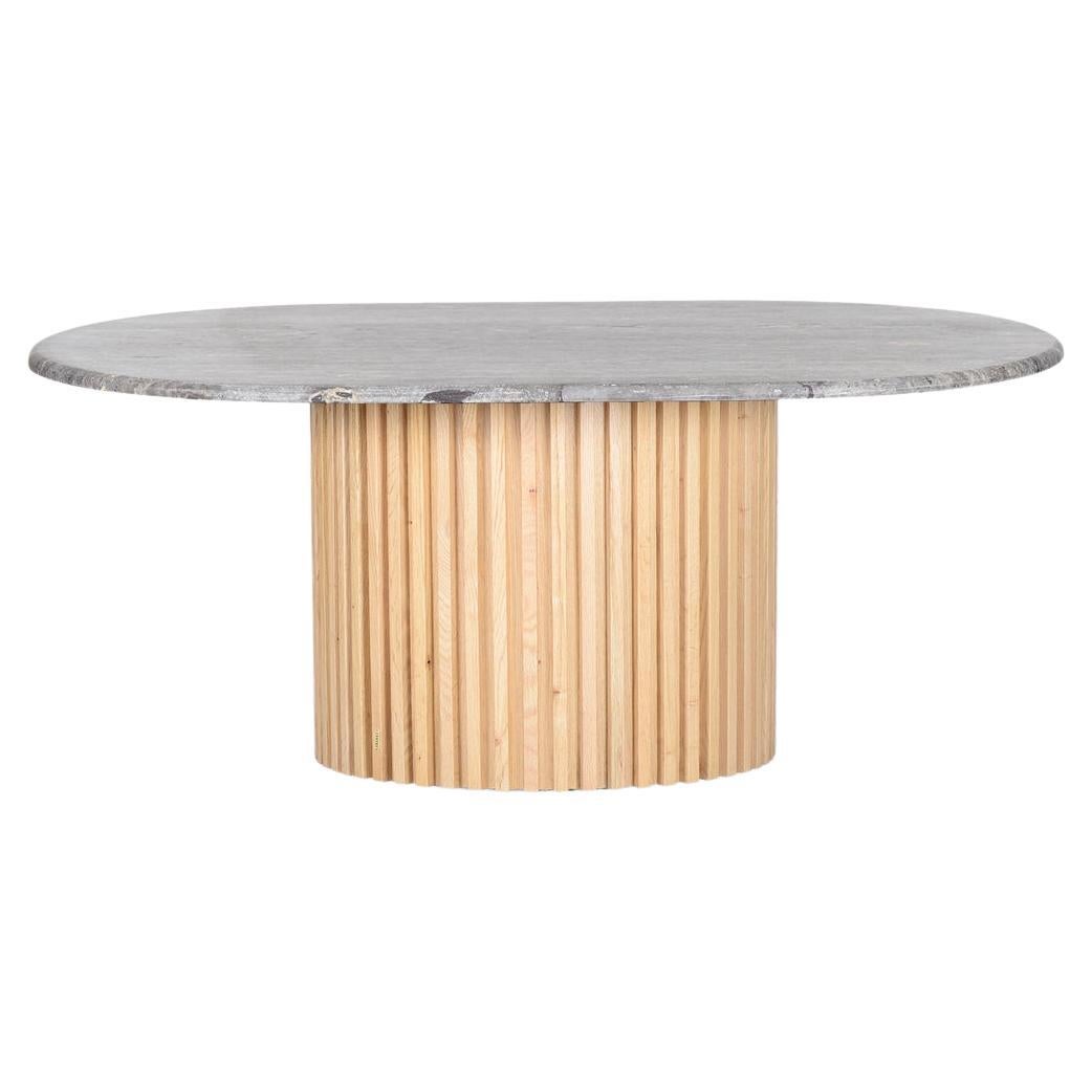 Table basse ovale en travertin avec base en Oak - DOCIA