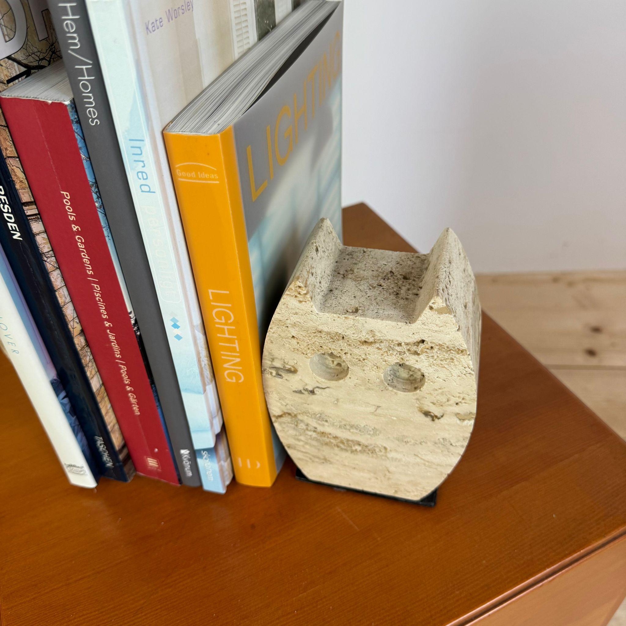 Italian Travertine owls book holders,  Enzo Mari for F.lli Mannelli, Italy 1970 For Sale