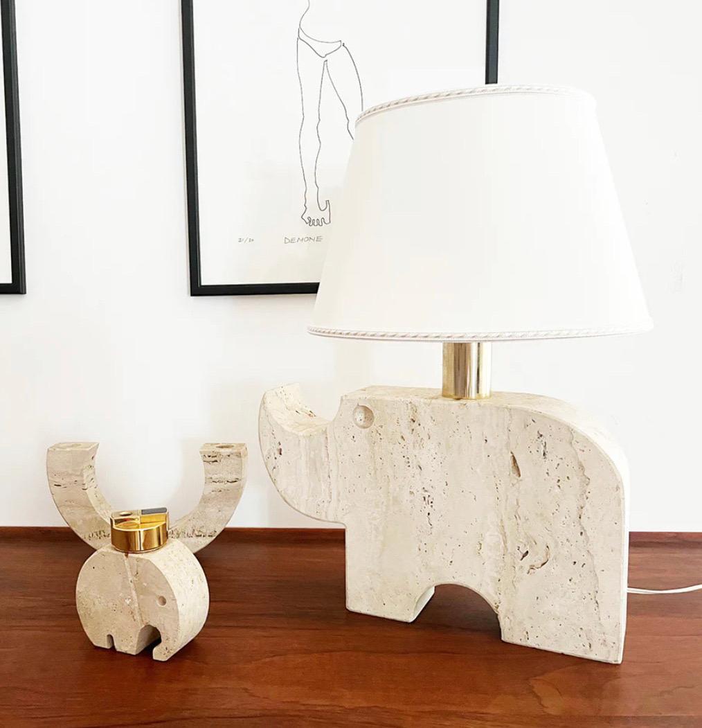 Travertine Rhinoceros Table Lamp by Fratelli Mannelli 1970 -Art- In Excellent Condition For Sale In Foggia, FG