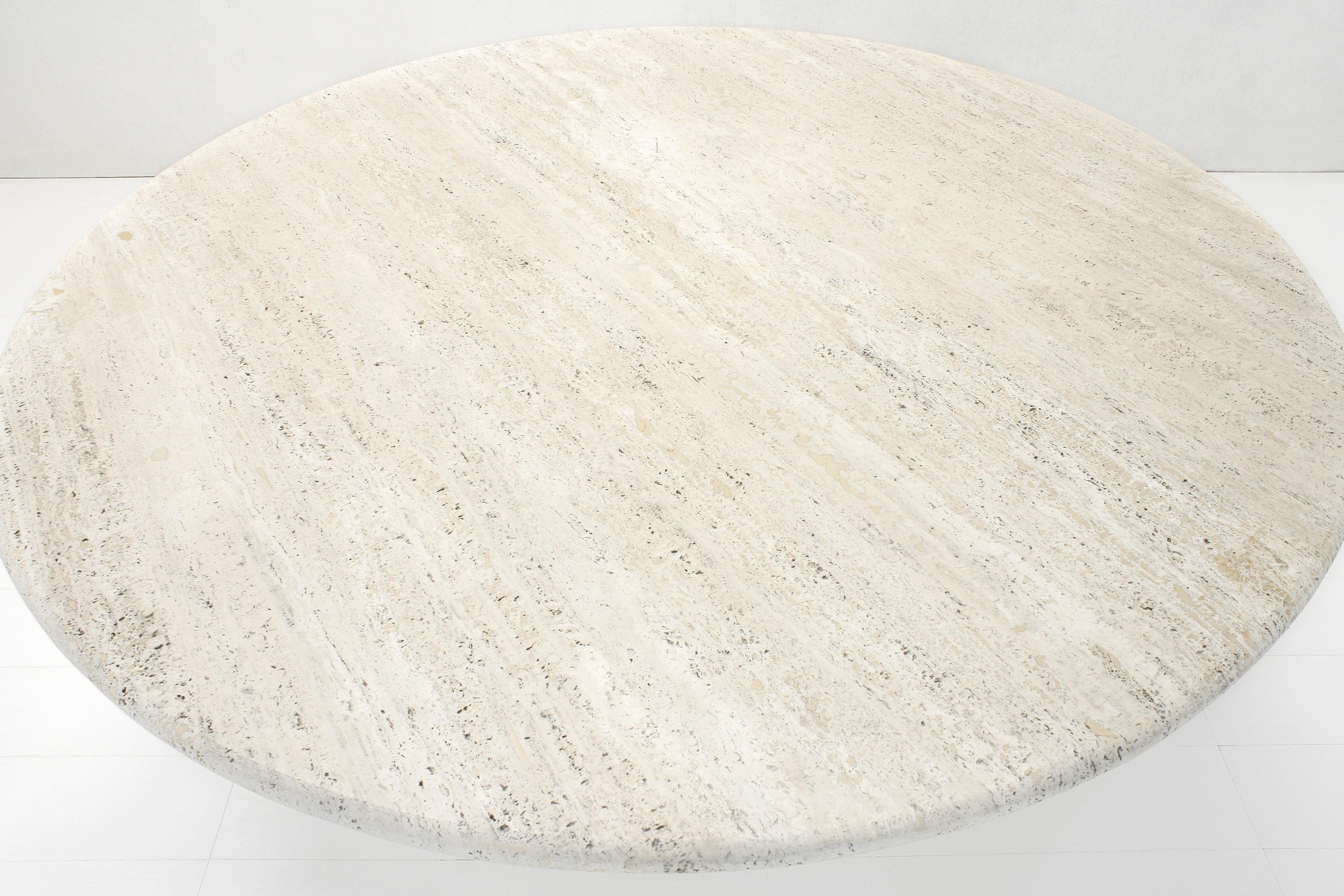 Italian Travertine Round Dining Table attributed to Angelo Mangiarotti for Up&Up, 1970s For Sale