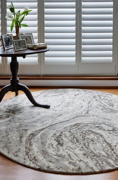 Round Hand-Knotted Taupe Rug in Travertine Design