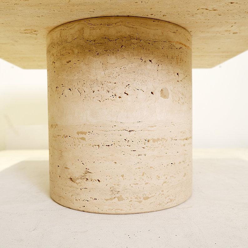 Travertine Side Table by Angelo Mangiarotti, Up and Up In Good Condition For Sale In Brussels , BE