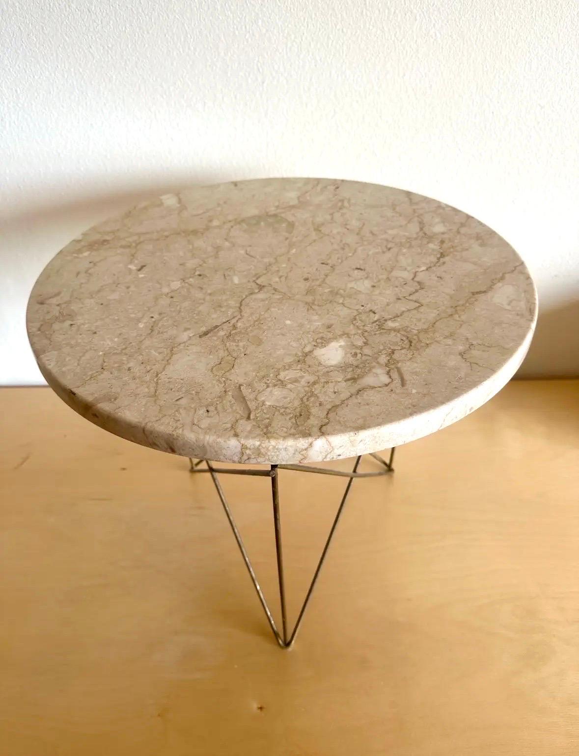 Original Rene Brancusi travertine and brass wire side table. Made in Italy. In great condition.
