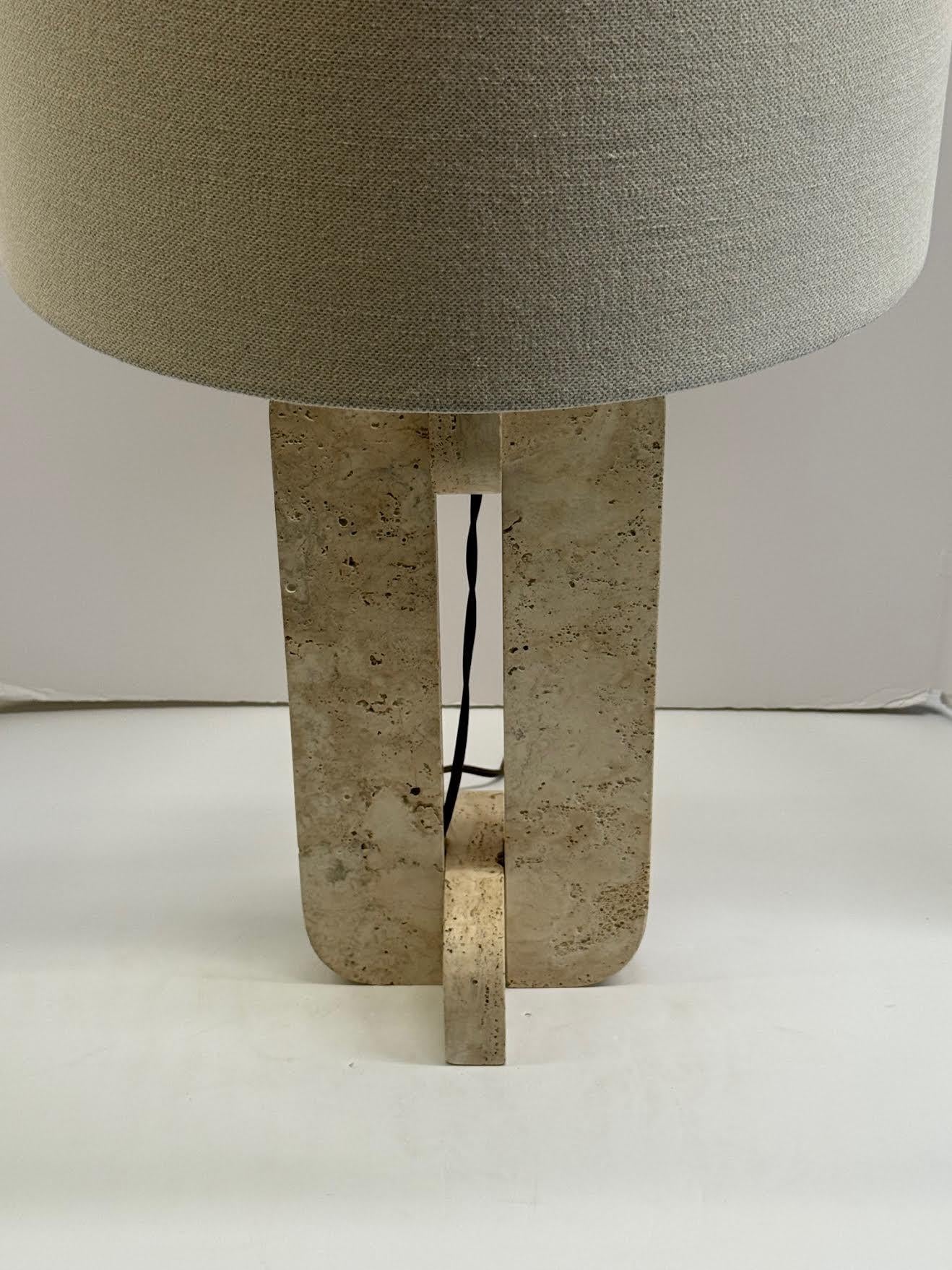Travertine Single Pieced Puzzle Design Lamp, Italy, Mid Century In Good Condition For Sale In New York, NY
