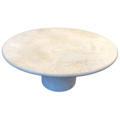 Travertin  Tisch von Le Lampade