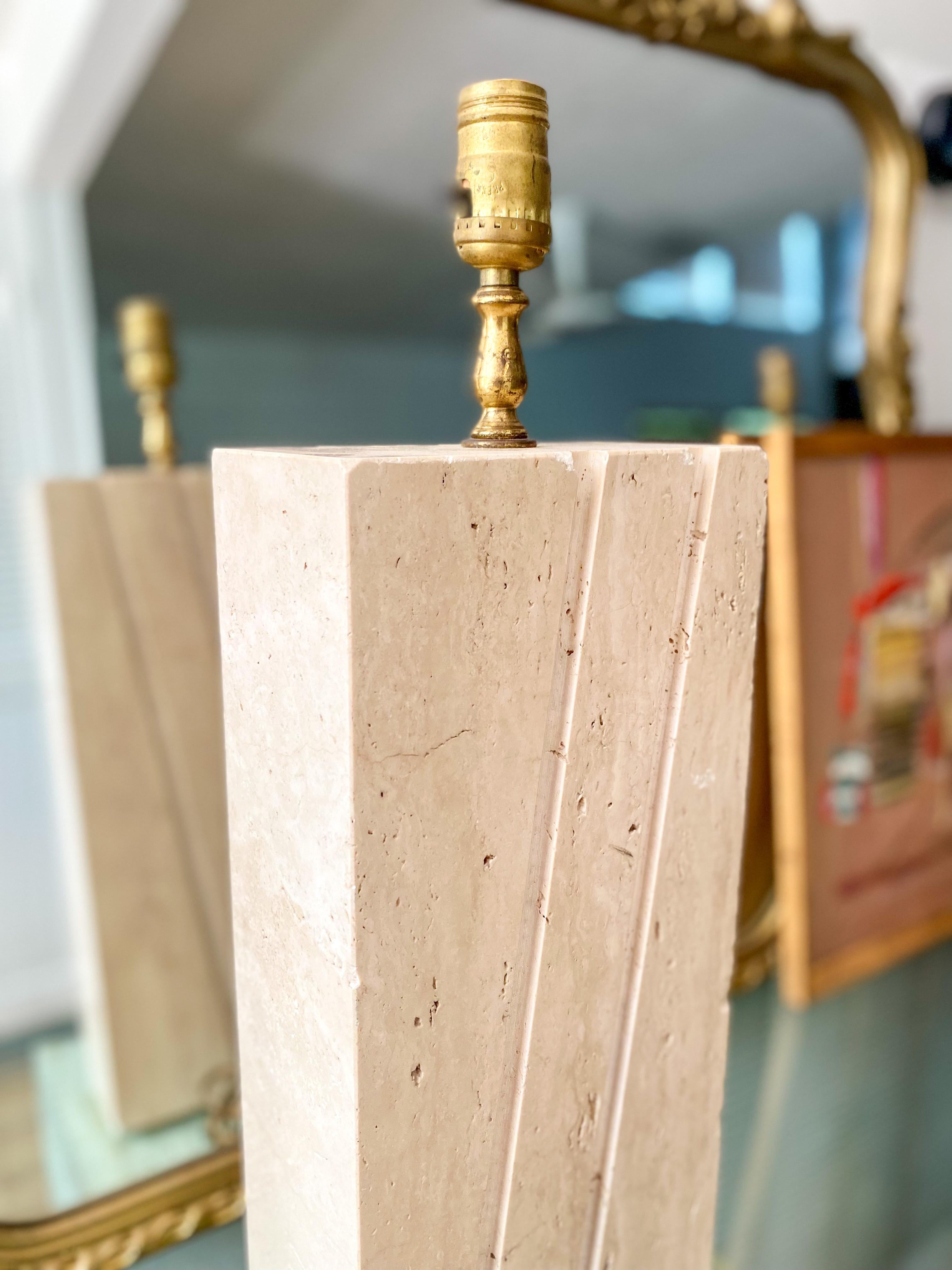Travertine table lamp bases in the style of Fratelli Mannelli For Sale 3