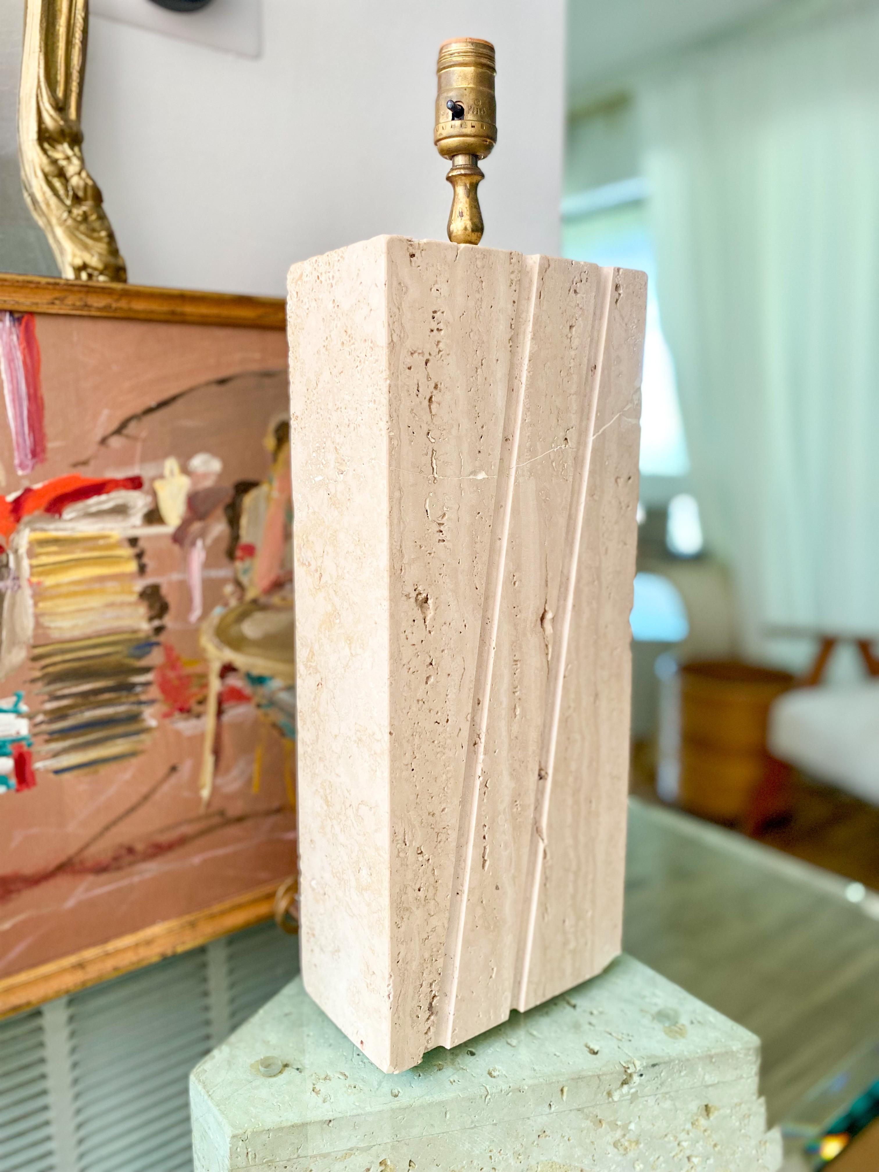 Travertine table lamp bases in the style of Fratelli Mannelli For Sale 5