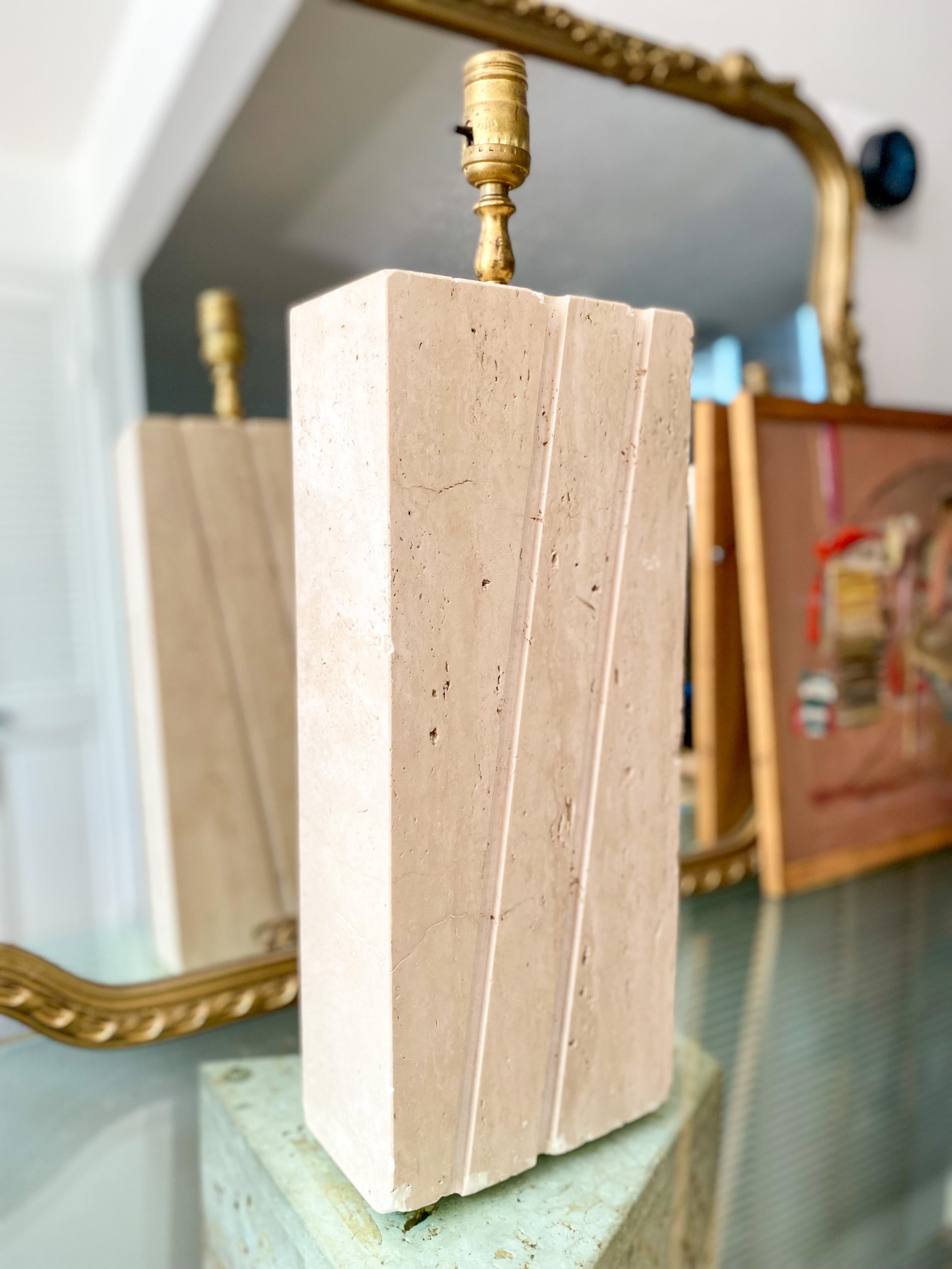 Late 20th Century Travertine table lamp bases in the style of Fratelli Mannelli For Sale