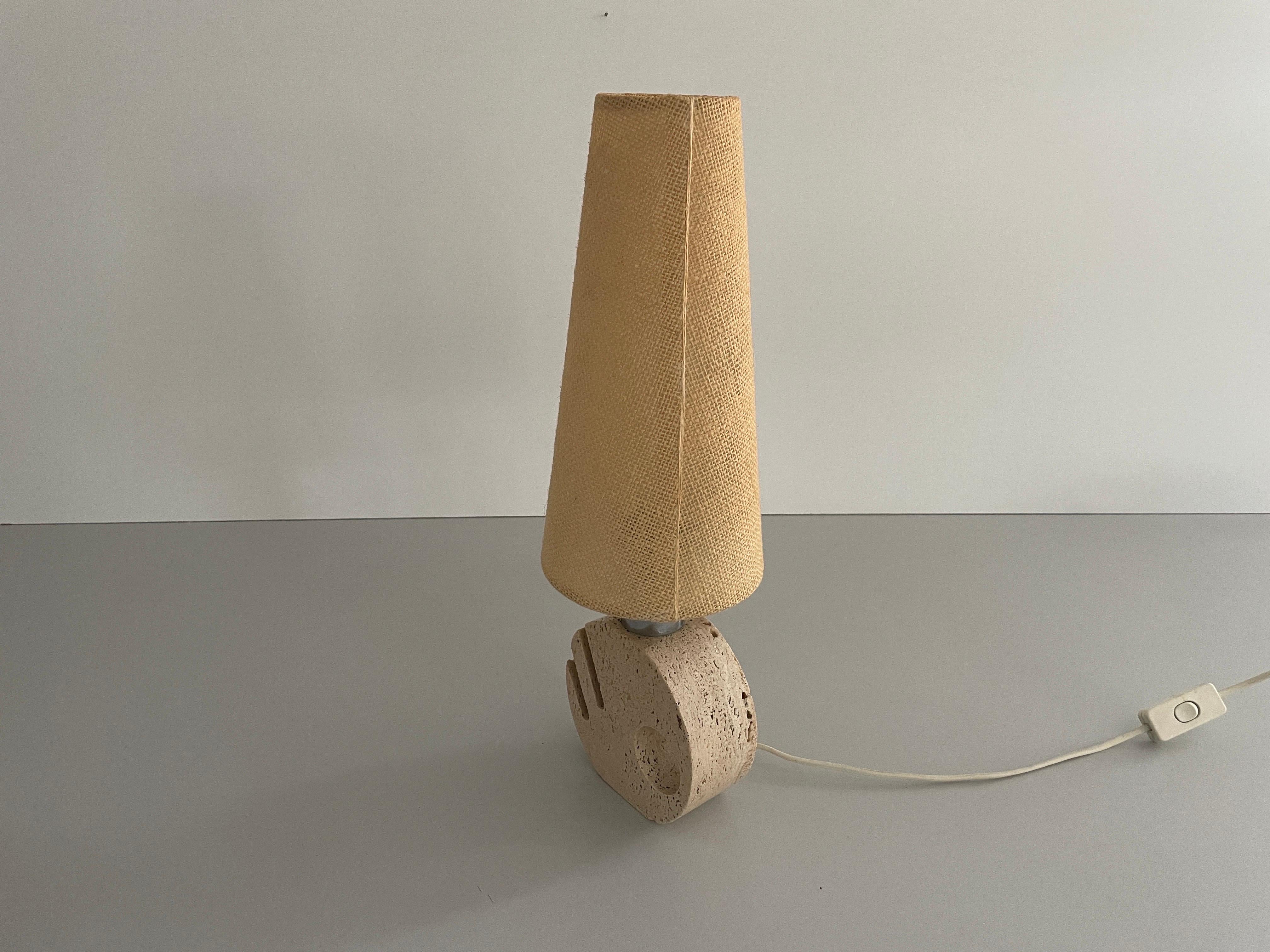 Travertine Table Lamp by Fratelli Mannelli and Luigi Sormani, 1970s, Italy In Good Condition For Sale In Hagenbach, DE