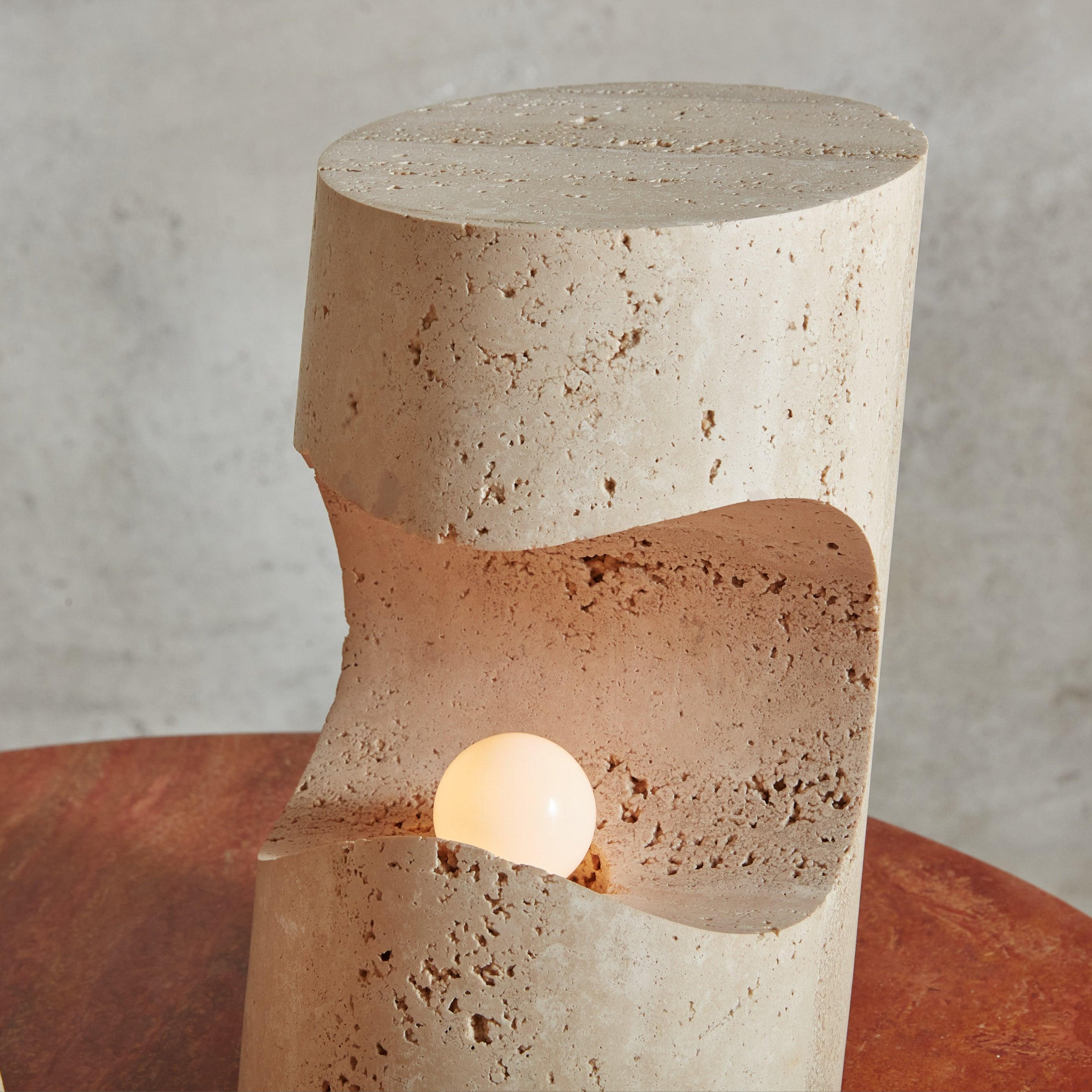 Lampe de table en travertin de Giuliano Cesari pour Nucleo, Italie 1971 en vente 2