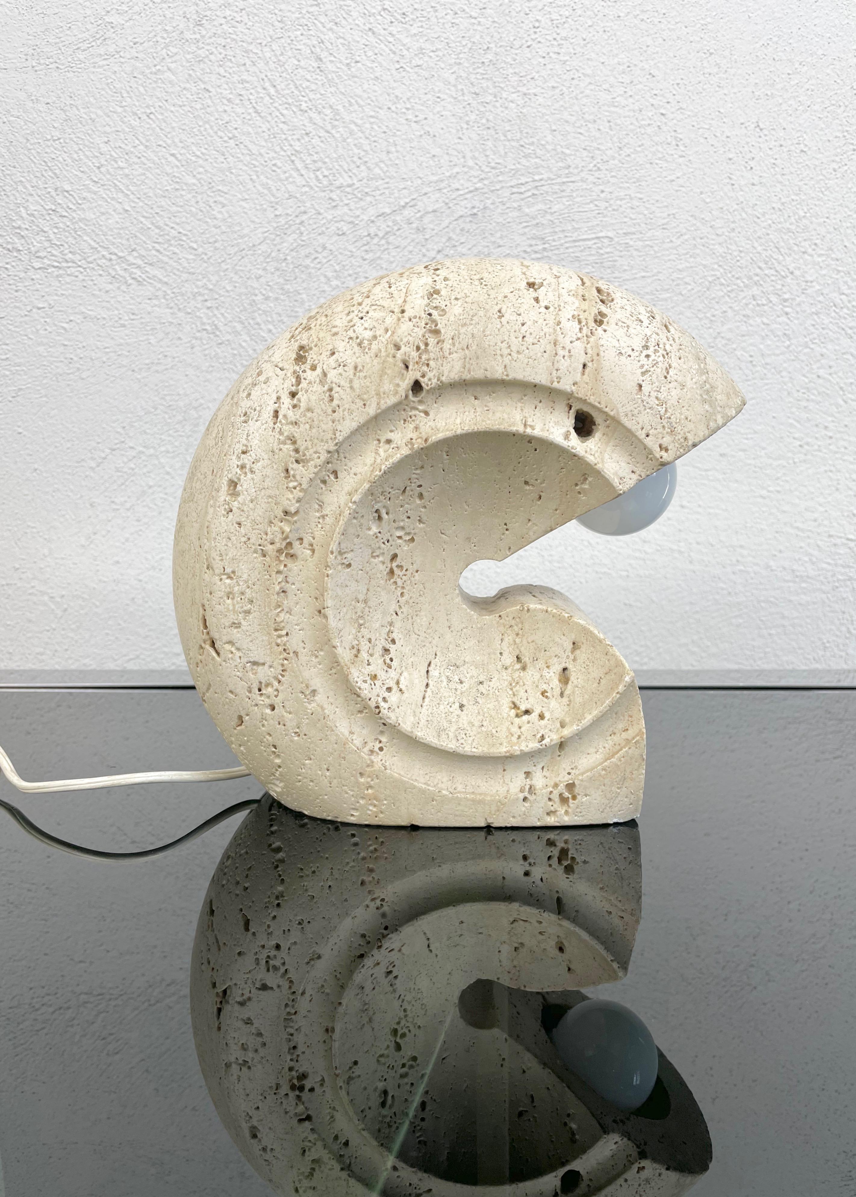Mid-Century Modern Travertine Table Lamp by Giuliano Cesari for Sormani, Italy, 1970s For Sale