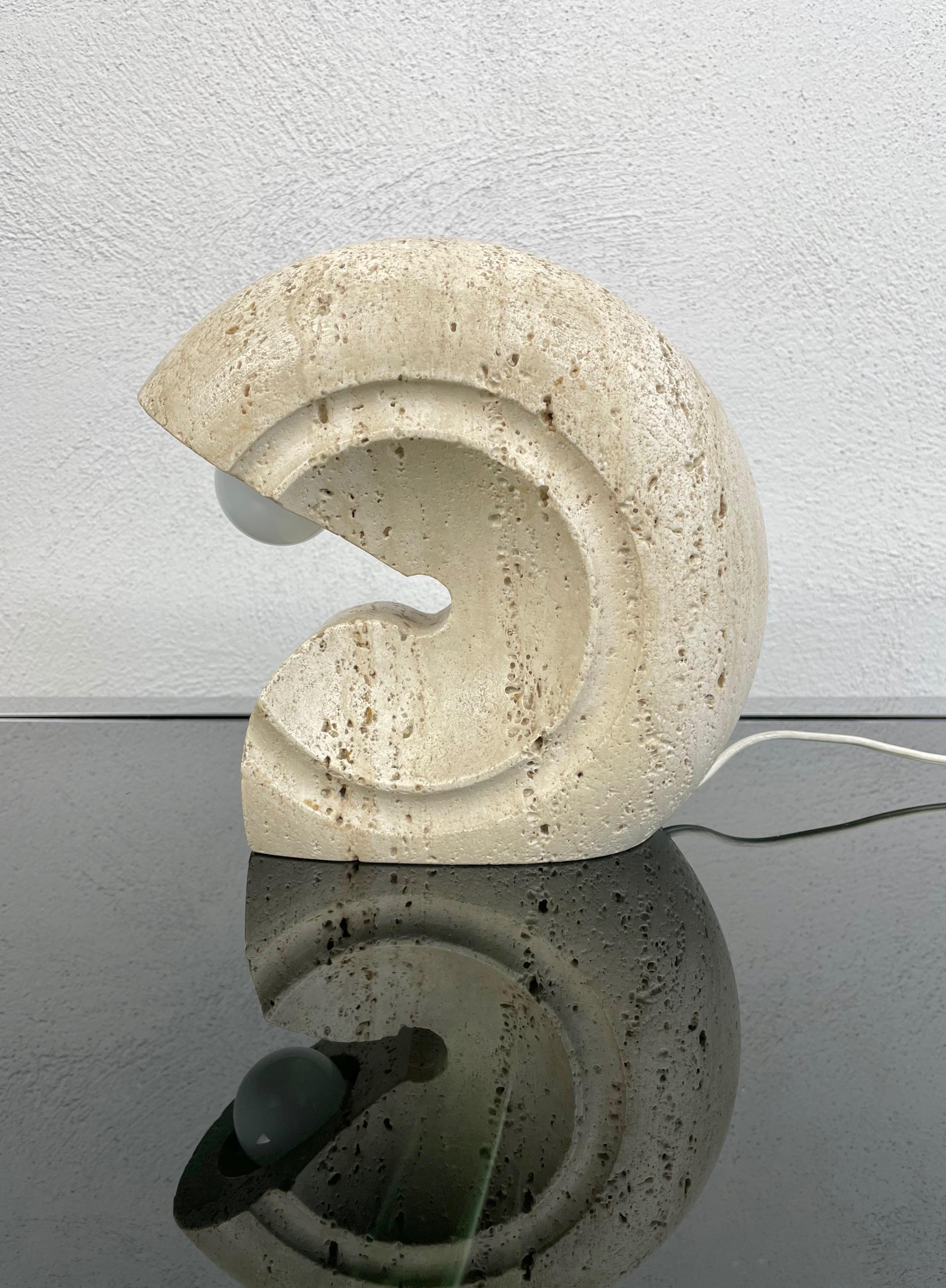 Travertine Table Lamp by Giuliano Cesari for Sormani, Italy, 1970s In Good Condition For Sale In Rome, IT