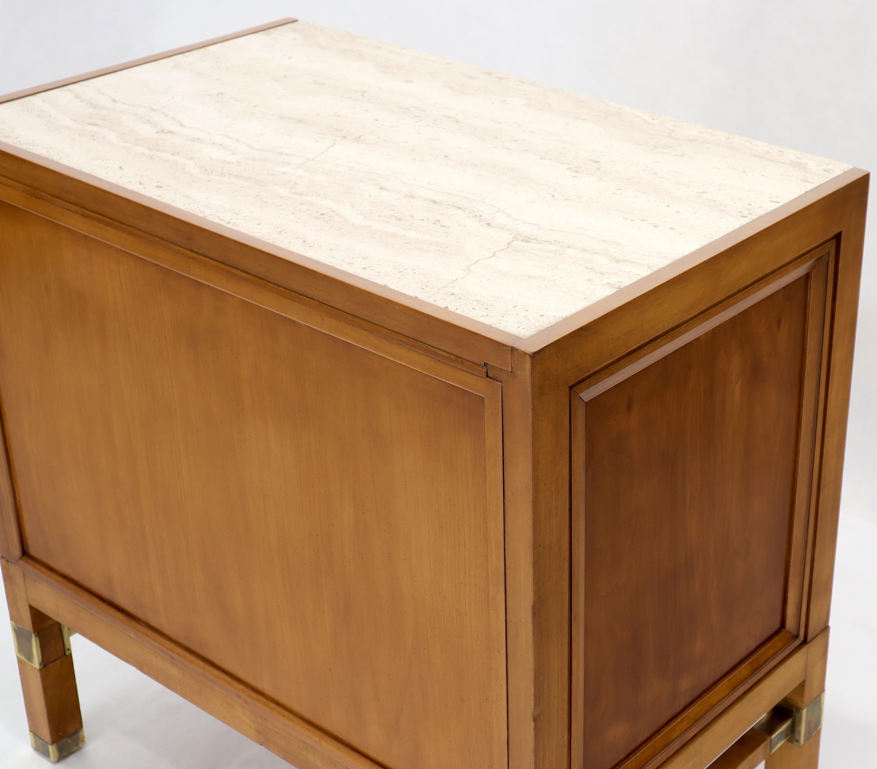 Travertine Top Three Drawers Bachelors Chest with Brass Pulls and Accents For Sale 10