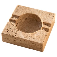 Vide-poche ou cendrier en travertin par Fratelli Mannelli, Italie, années 1970