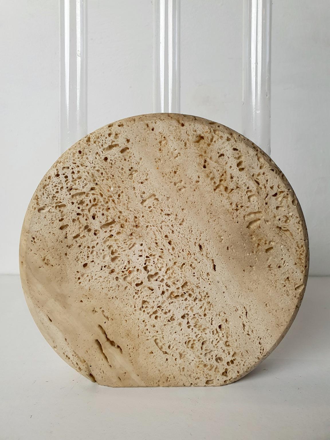 Italiano Vaso in travertino dei Fratelli Mannelli Italia 1970 in vendita