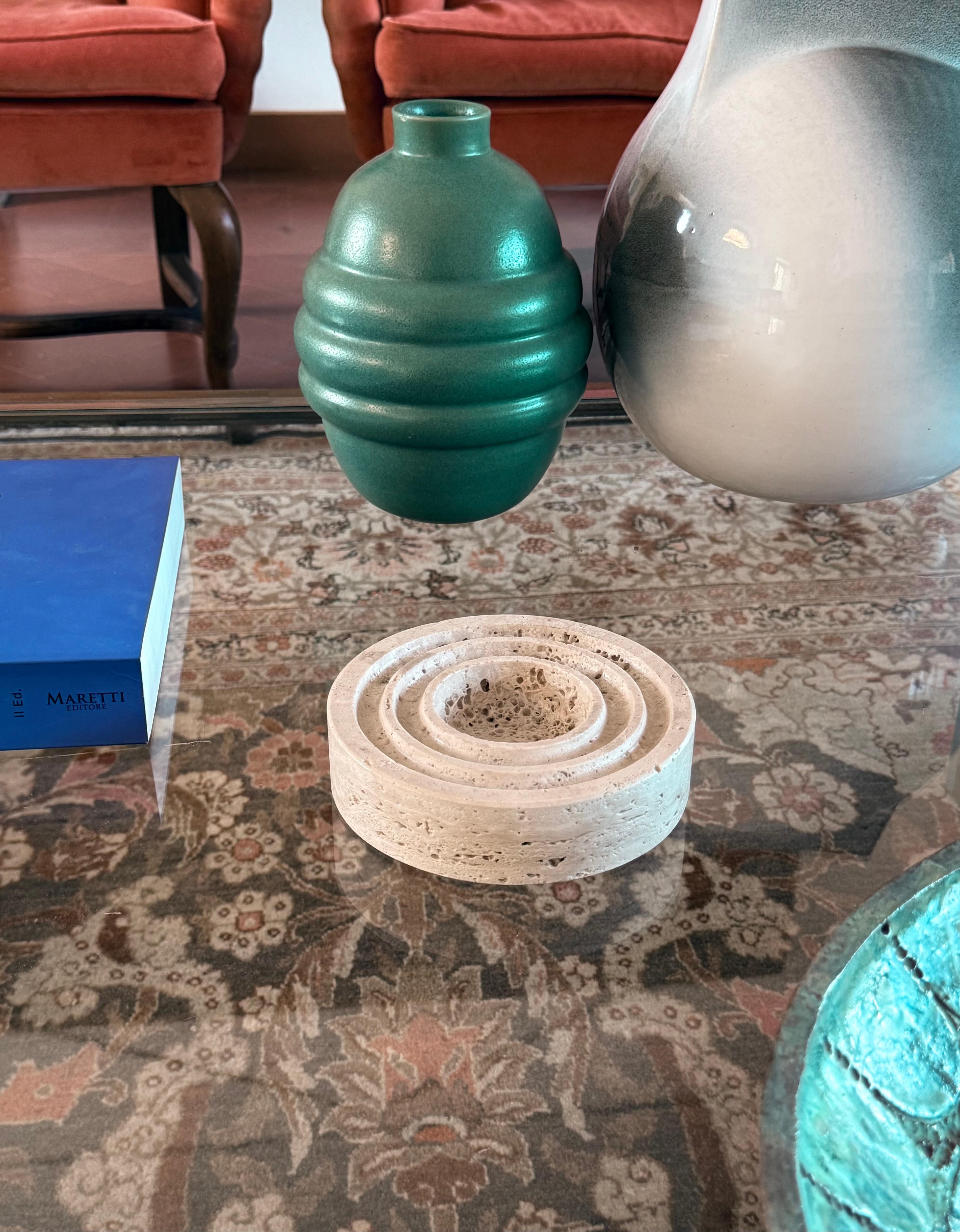 Italian Travertine vide poche / ashtray, Cerri Nestore, Italy, 1970s in vendita