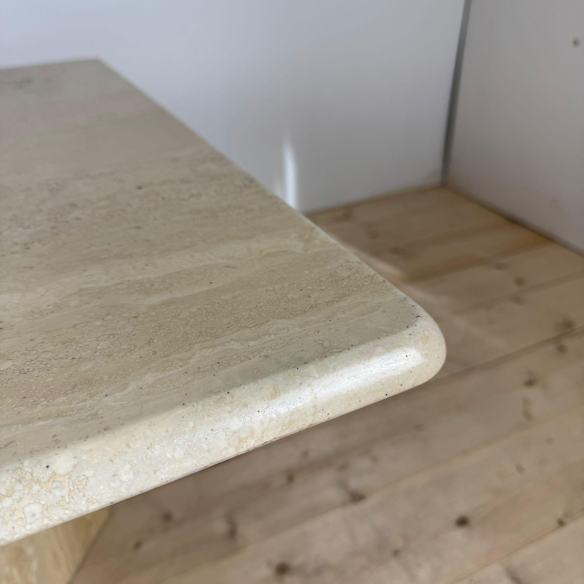 Late 20th Century Travertine vintage coffee table in vendita