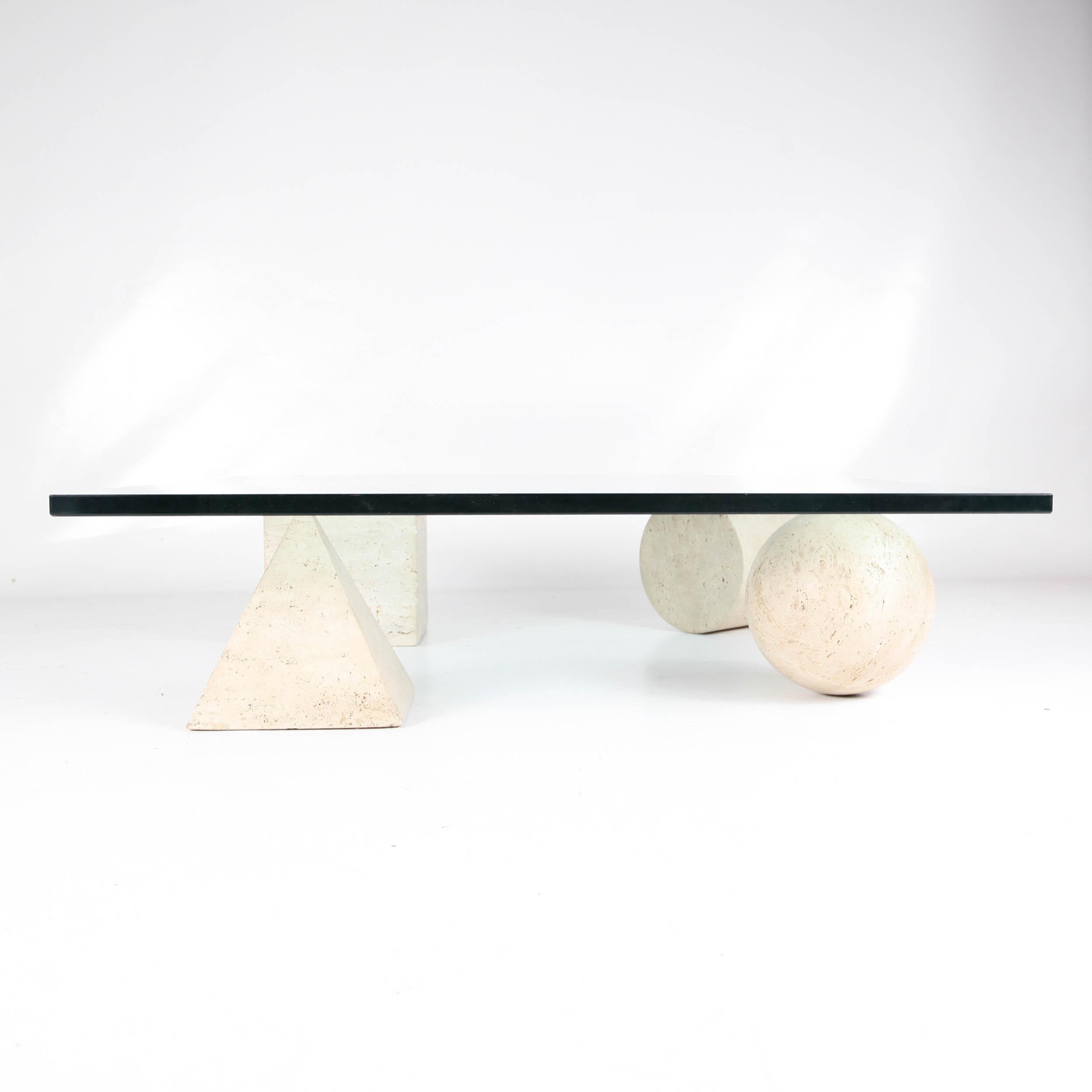 Travertine vintage coffee table Metafora by Massimo Vignelli in very good condition.