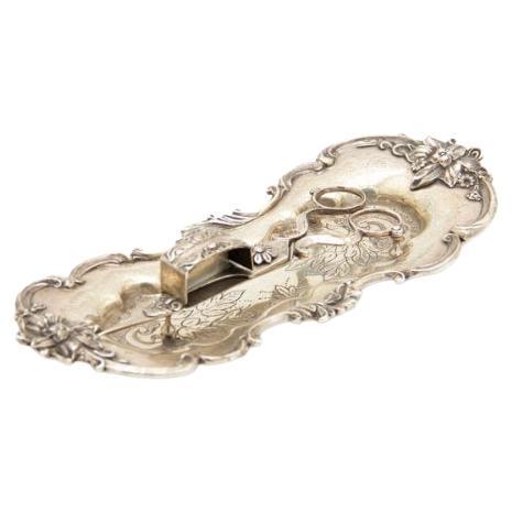 Tray and Scissors of Morrões embossed with flowers For Sale