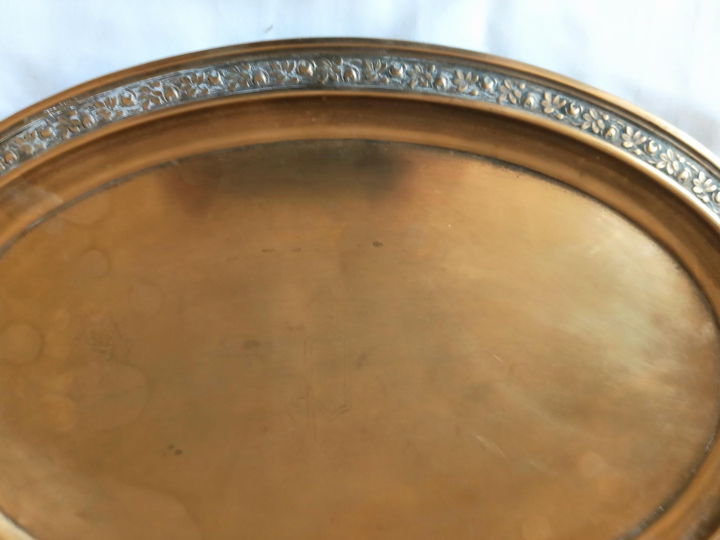 Tablett aus Bronze, oval, viktorianisch, mit dekorativem Lateral-Feston im Angebot 1