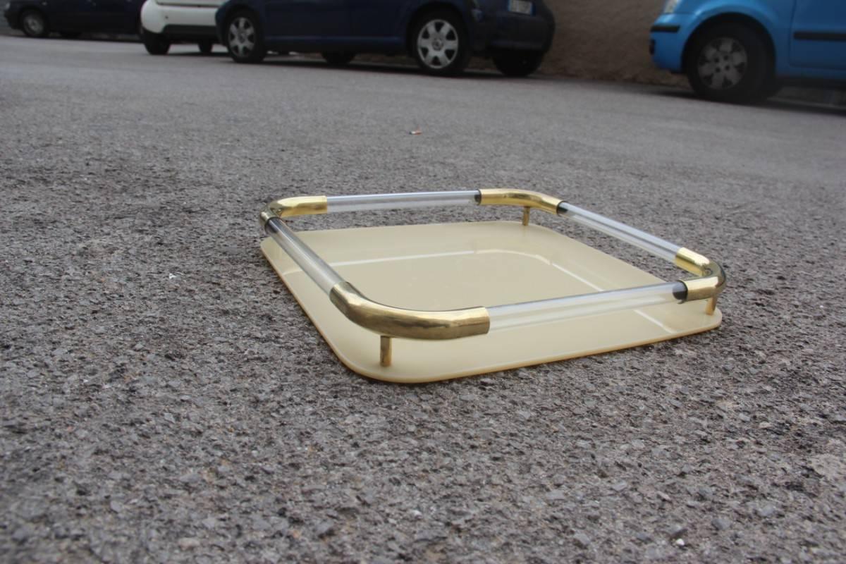 Tray in brass resin and plexiglass 1970s, Italian design, elegance, class and simplicity are the protagonists.