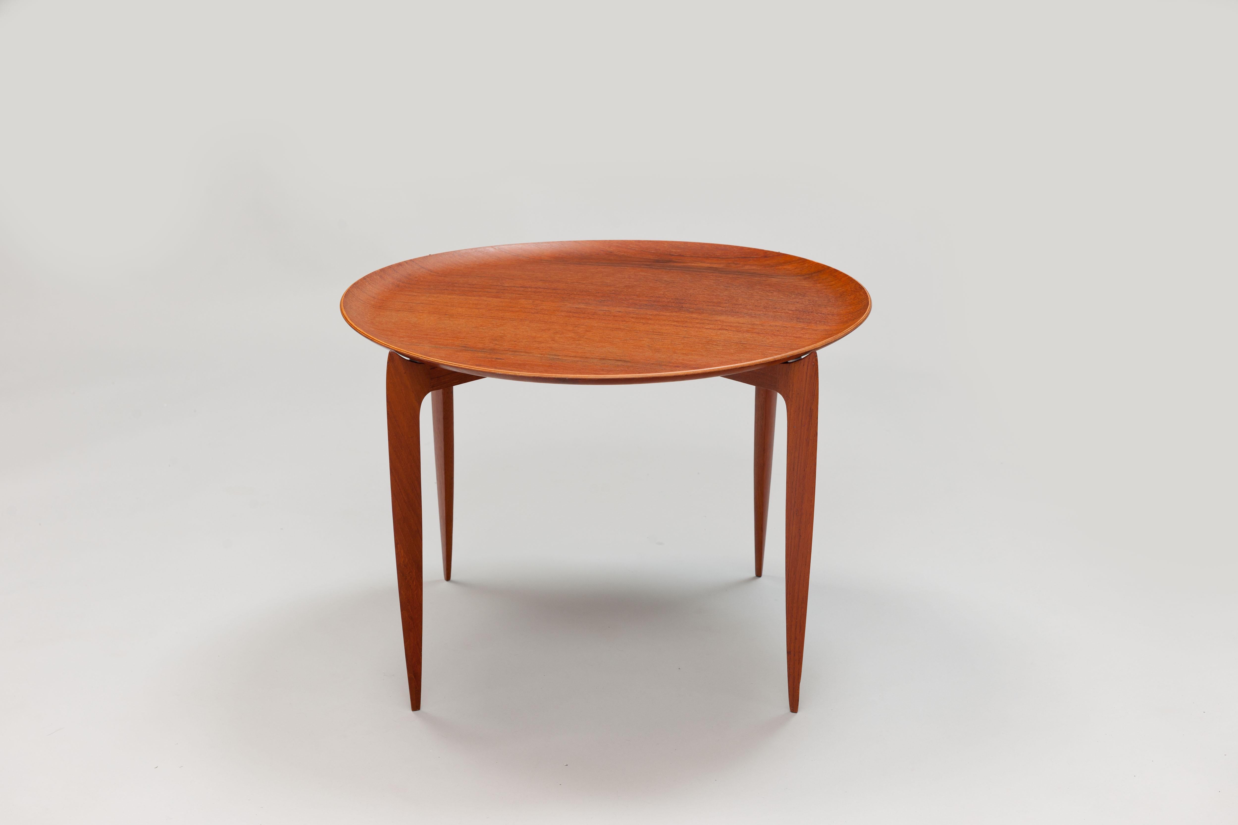 Tray Table by Svend Åge Willumsen & Hans Engholm for Fritz Hansen, 1957 10