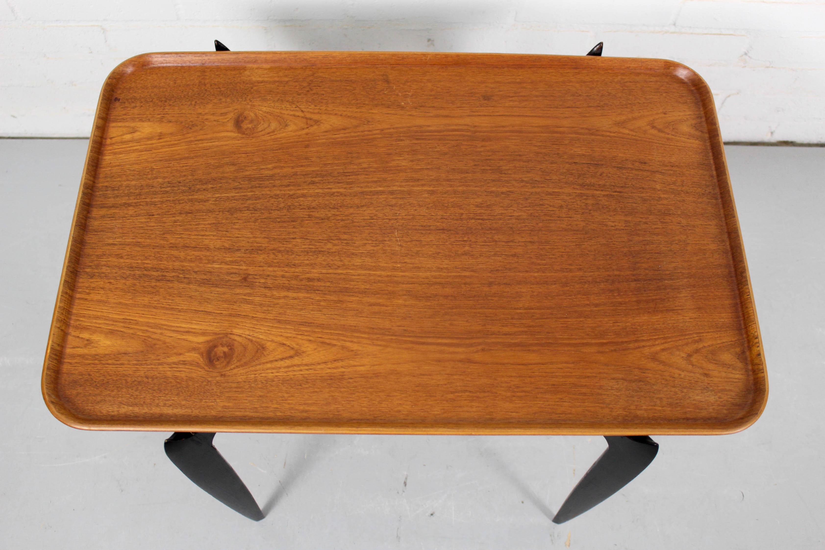 Tray Table by Svend Age Willumsen & Hans Engholm for Fritz Hansen, Denmark In Good Condition In Appeltern, Gelderland
