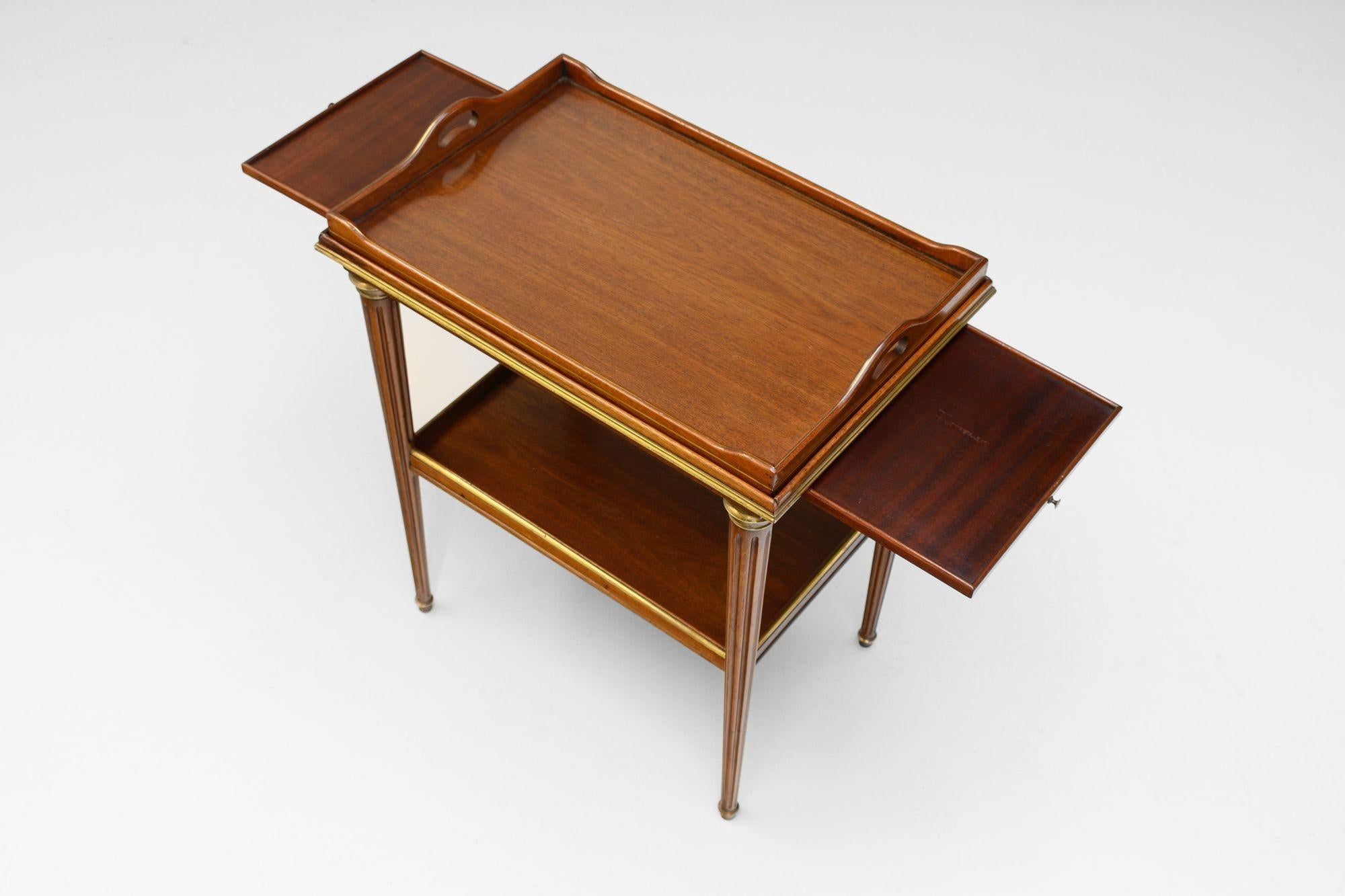Tray Top Table In Good Condition For Sale In London, England