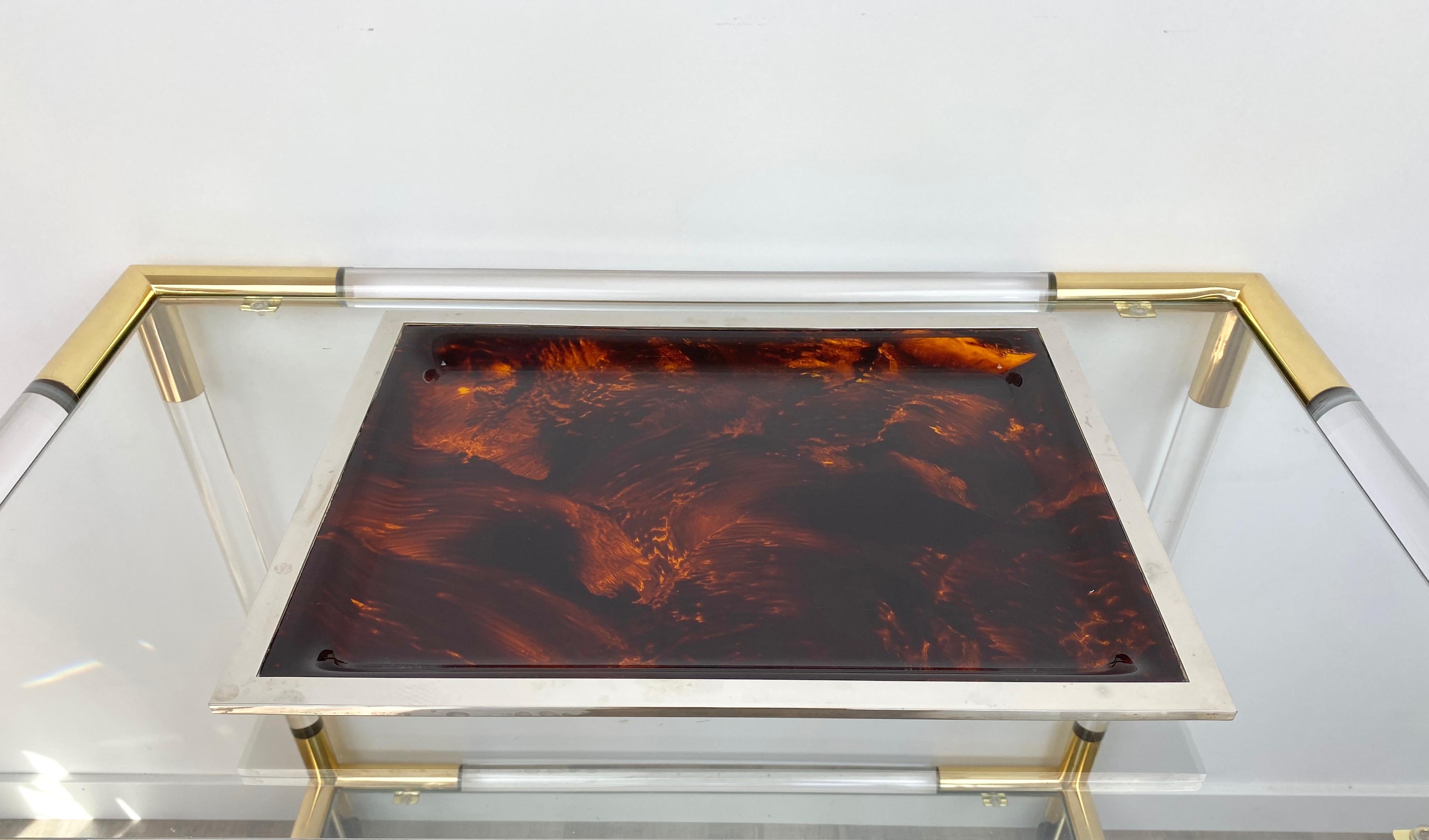 Rectangular serving tray by Christian Dior in tortoiseshell effect Lucite and chrome borders. France, circa 1970.