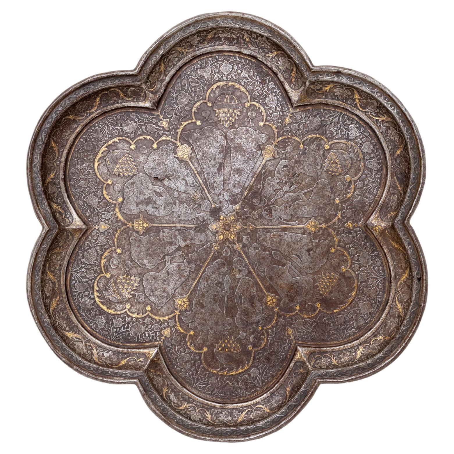 Tablett mit Goldintarsien, Persische Qajar-Periode, 19. Jahrhundert im Angebot