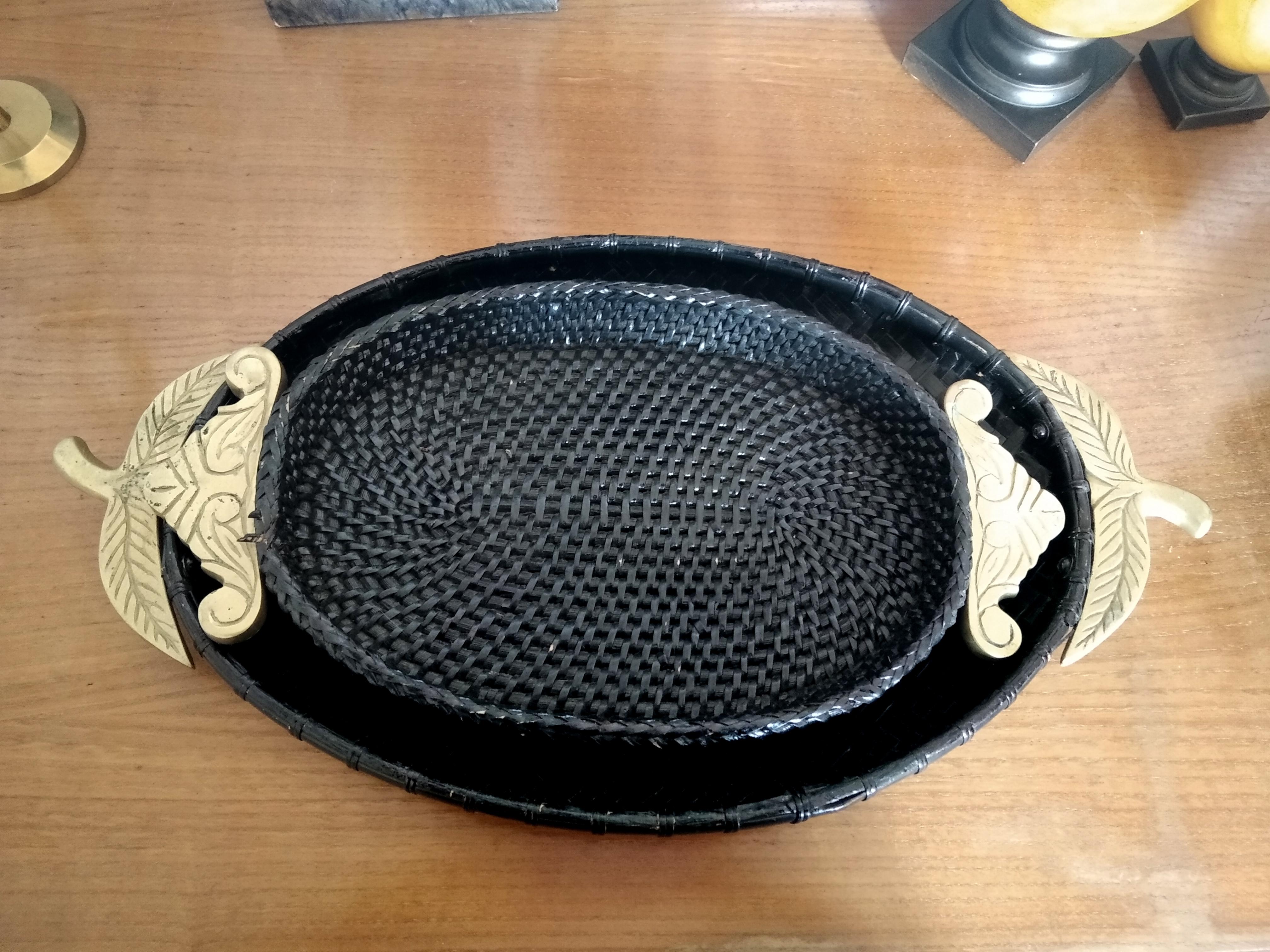 Trays Black Rattan and Brass Handles Oriental Origin 3 Pieces, Mid 20th Century For Sale 4