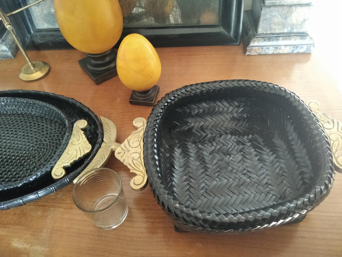 Trays Black Rattan and Brass Handles Oriental Origin 3 Pieces, Mid 20th Century In Excellent Condition For Sale In Mombuey, Zamora