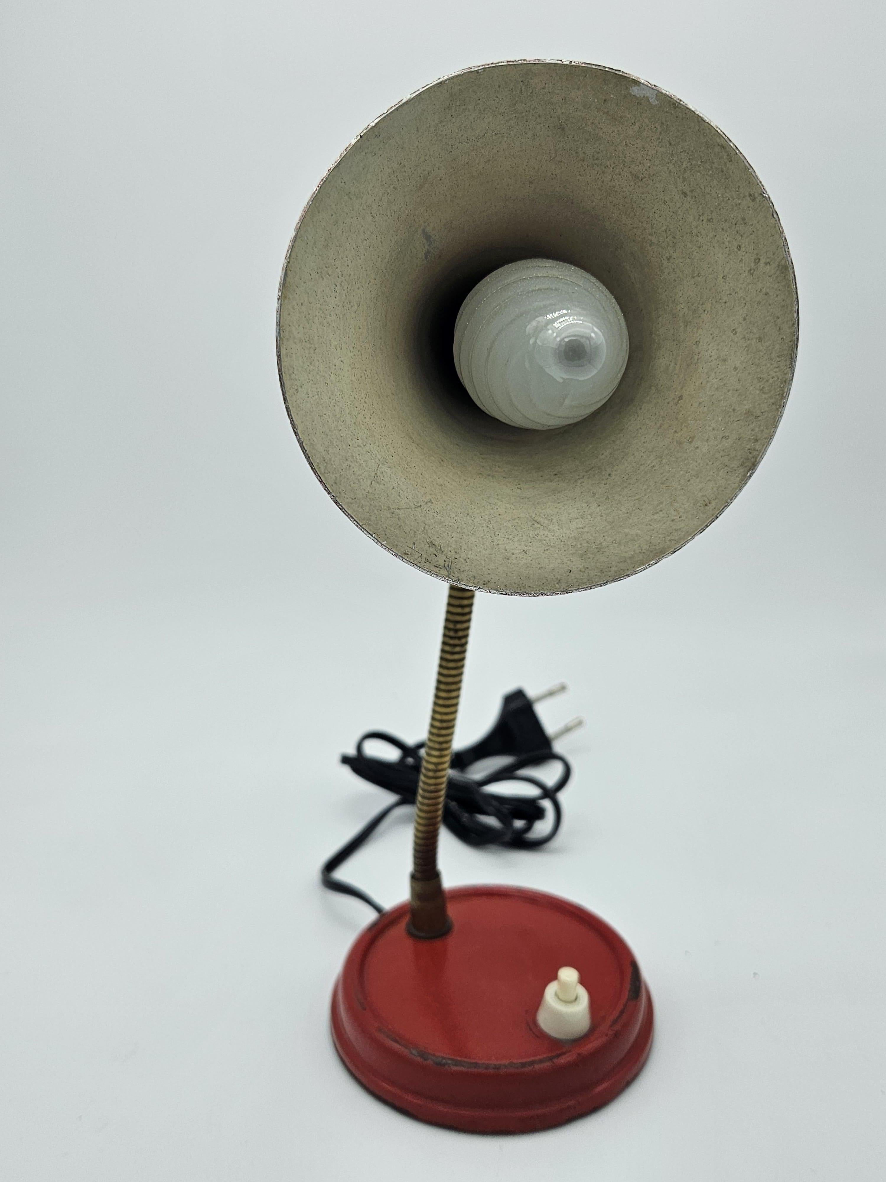 Drei metallfarbene Tischlampen aus den 1970er Jahren im Angebot 1