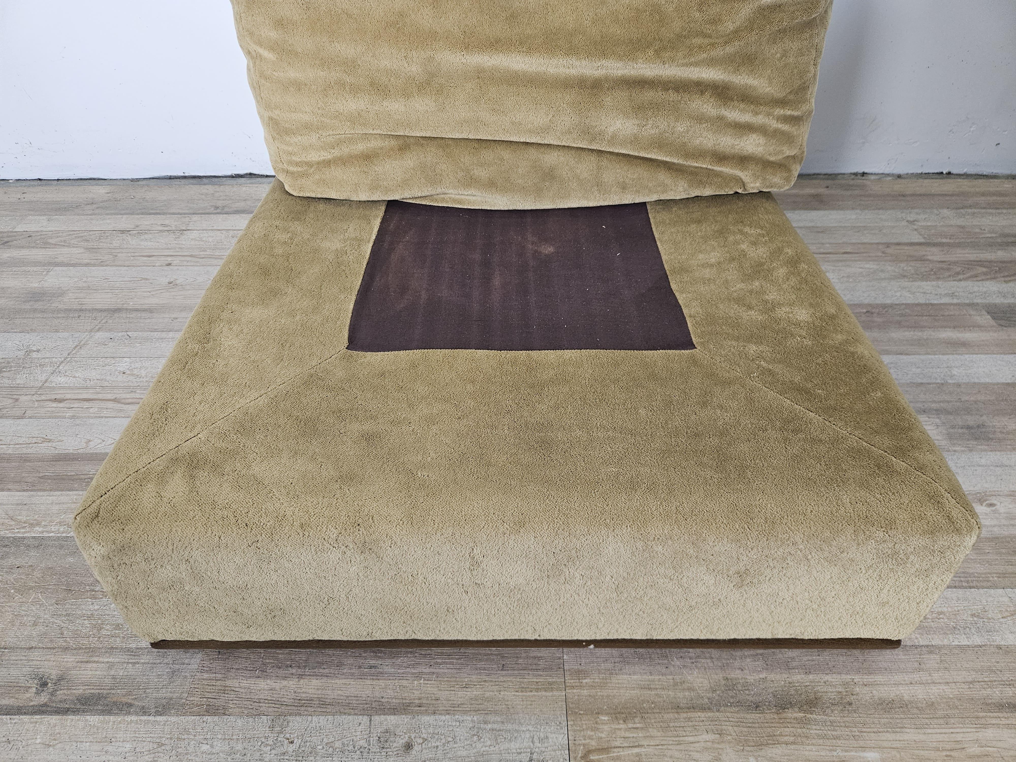 Tre poltrone lounge anni '70 in stoffa en venta 1