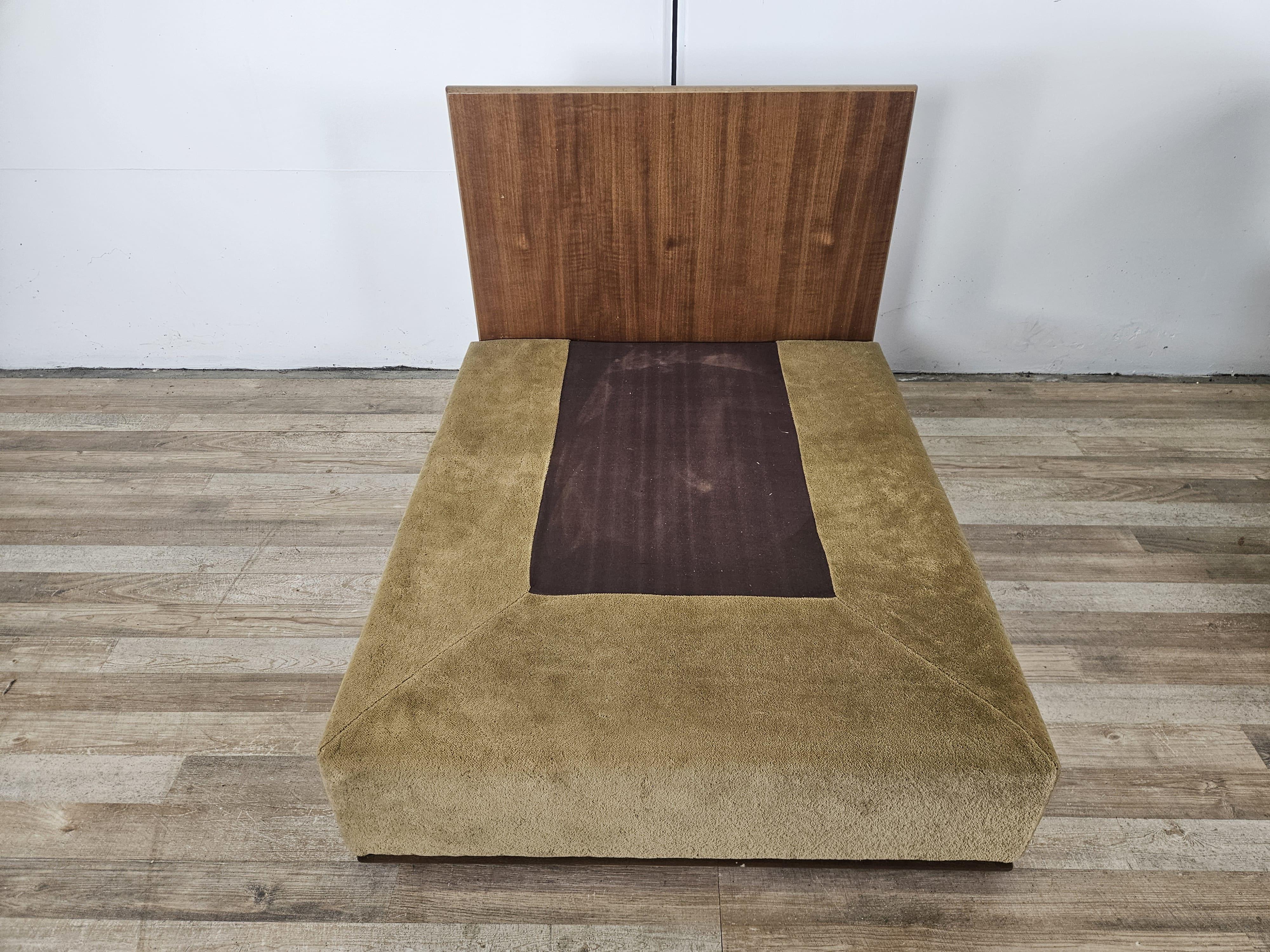 Tre poltrone lounge anni '70 in stoffa en venta 2