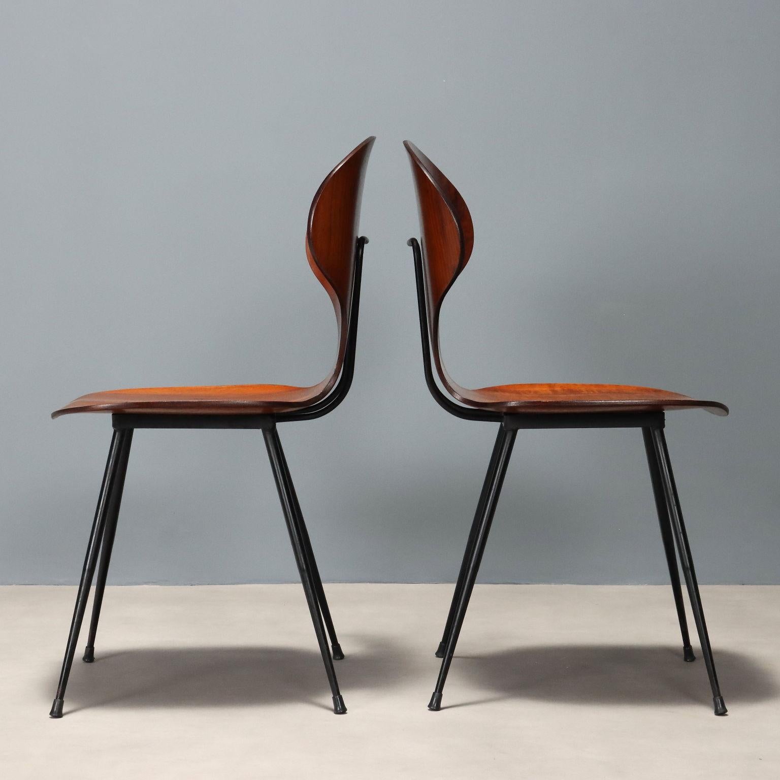 Mid-Century moderno Tre Sedie Anni 60 in vendita
